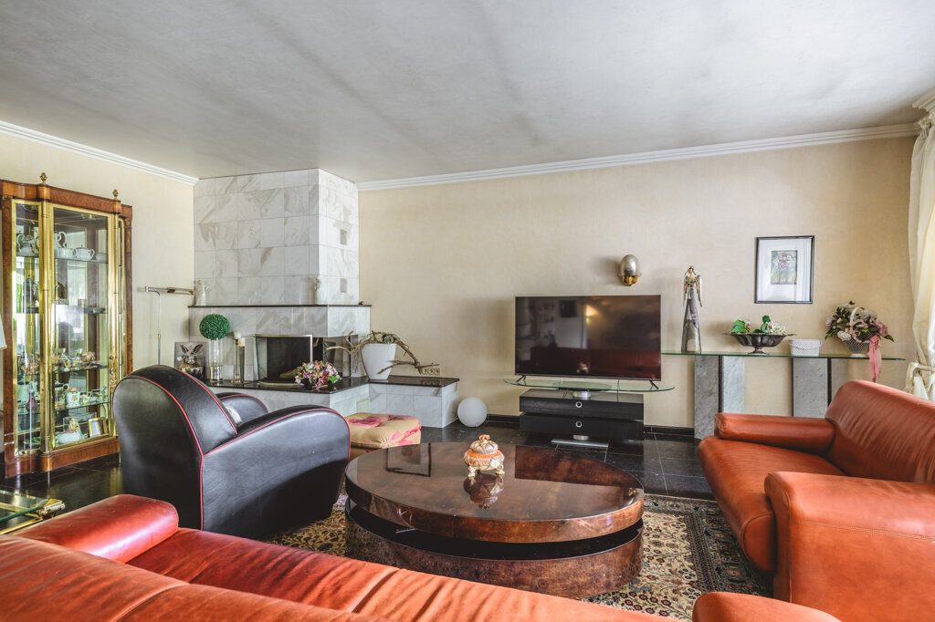 Immobilienangebot - Aachen - Wohnen - Alt Richterich!
Repräsentatives Einfamilienhaus mit Einliegerwohnung