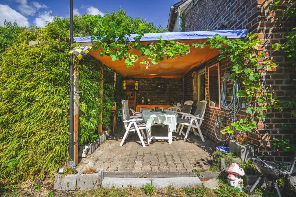 Immobilienangebot - Würselen - Wohnen - Bardenberg!
Umfassend saniertes Einfamilienhaus mit großer Wohnfläche und tollem Garten