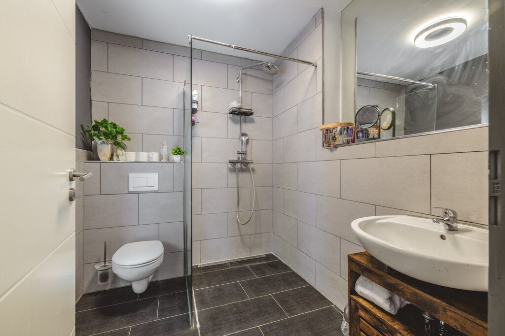 Immobilienangebot - Würselen - Wohnen - Bardenberg!
Umfassend saniertes Einfamilienhaus mit großer Wohnfläche und tollem Garten