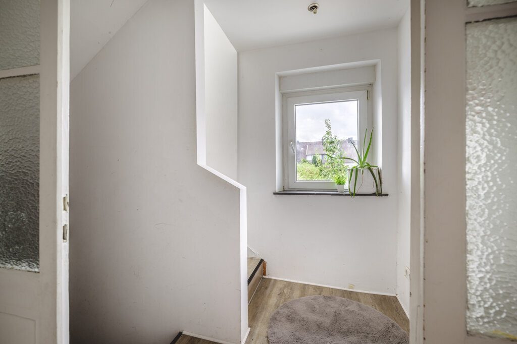 Immobilienangebot - Würselen - Wohnen - Bardenberg!
Umfassend saniertes Einfamilienhaus mit großer Wohnfläche und tollem Garten