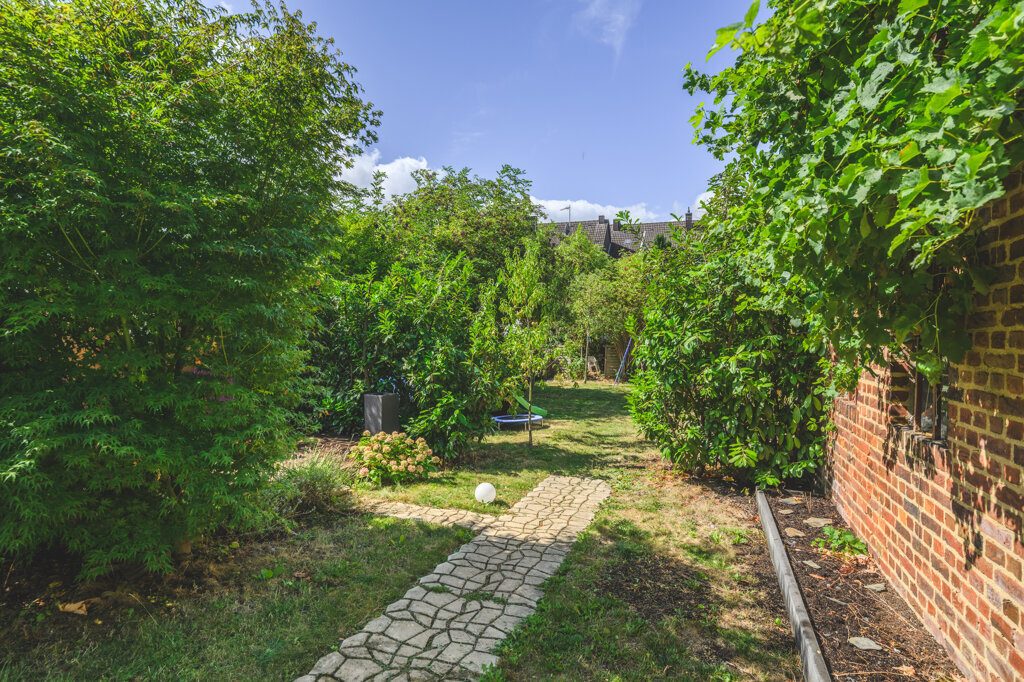 Immobilienangebot - Würselen - Wohnen - Bardenberg!
Umfassend saniertes Einfamilienhaus mit großer Wohnfläche und tollem Garten