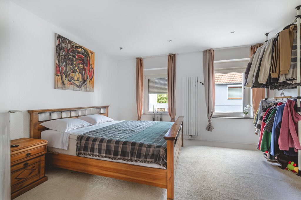 Immobilienangebot - Würselen - Wohnen - Bardenberg!
Umfassend saniertes Einfamilienhaus mit großer Wohnfläche und tollem Garten