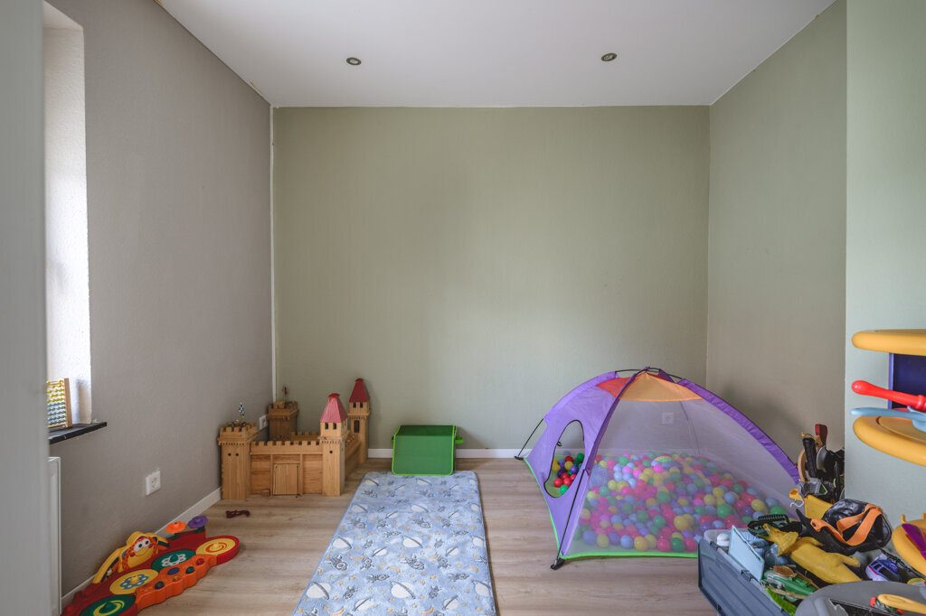 Immobilienangebot - Würselen - Wohnen - Bardenberg!
Umfassend saniertes Einfamilienhaus mit großer Wohnfläche und tollem Garten
