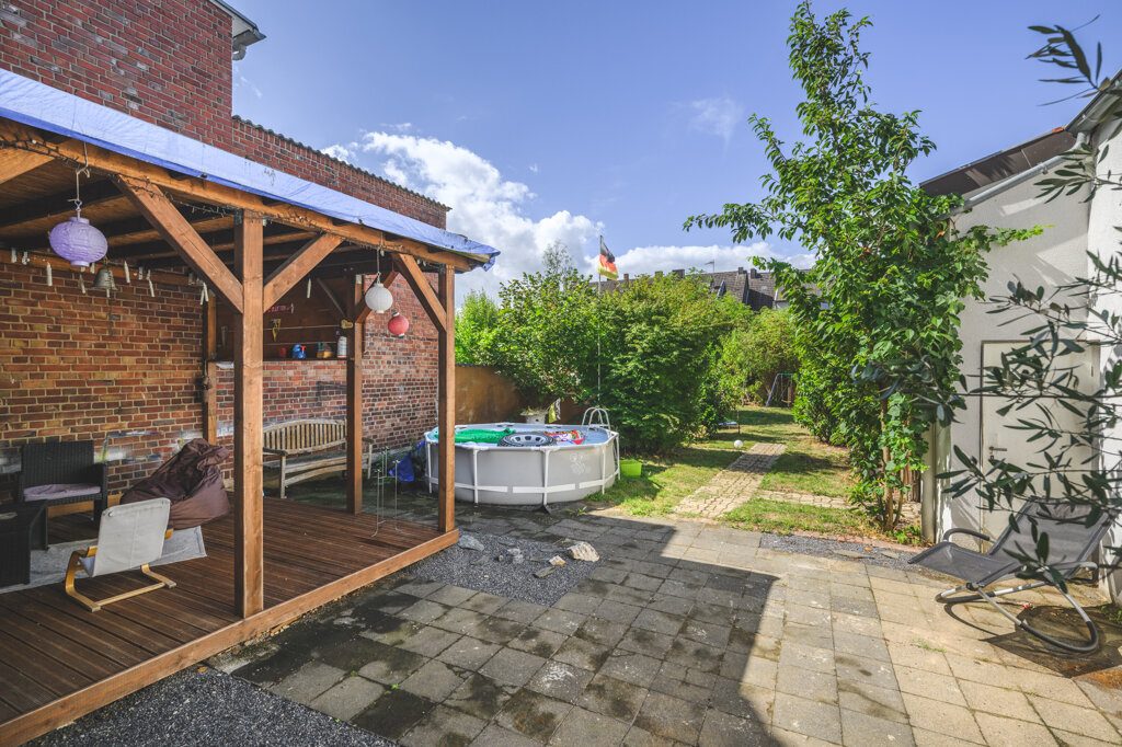 Immobilienangebot - Würselen - Wohnen - Bardenberg!
Umfassend saniertes Einfamilienhaus mit großer Wohnfläche und tollem Garten