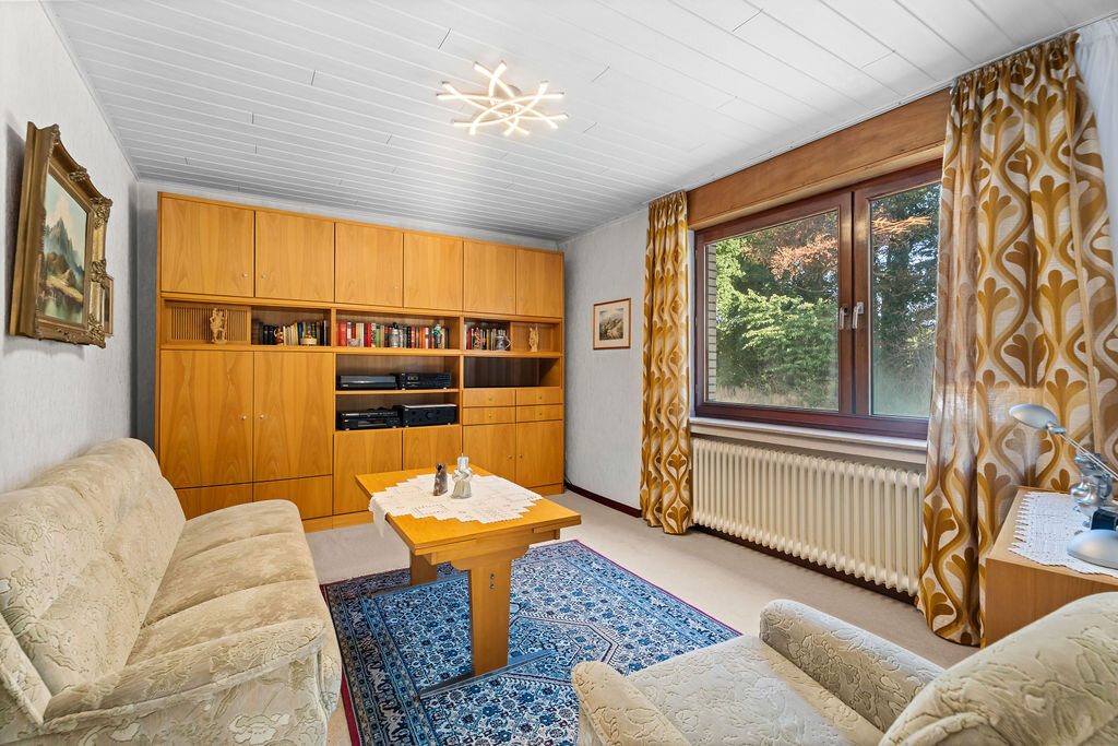 Immobilienangebot - Herzogenrath-Straß - Wohnen - Freistehendes Einfamilienhaus mit Garage in traumhafter Lage