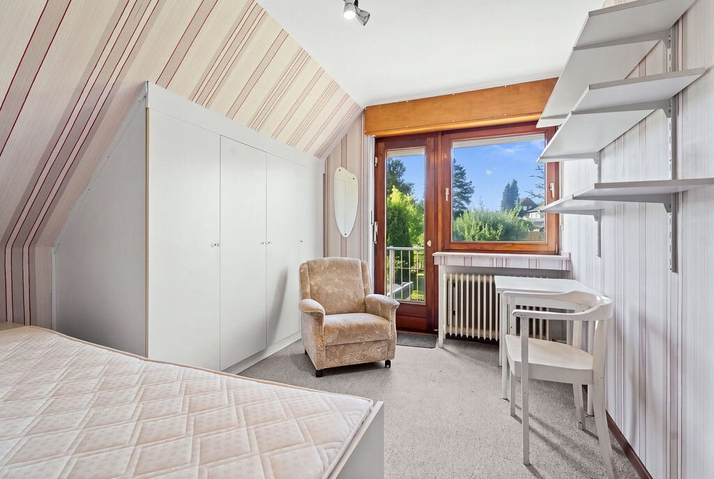 Immobilienangebot - Herzogenrath-Straß - Wohnen - Freistehendes Einfamilienhaus mit Garage in traumhafter Lage