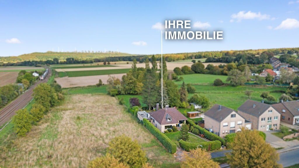 Immobilienangebot - Eschweiler - Wohnen - Freistehendes EFH mit Garage und außergewöhnlich großem Grundstück am Rande des Landschaftsschutzgebietes