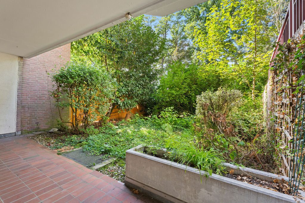 Immobilienangebot - Aachen / Laurensberg - Wohnen - 4‑Zimmer-Maisonettewohnung mit Garten, eigenem Eingang und PKW-Stellplatz im Herzen von Laurensberg
