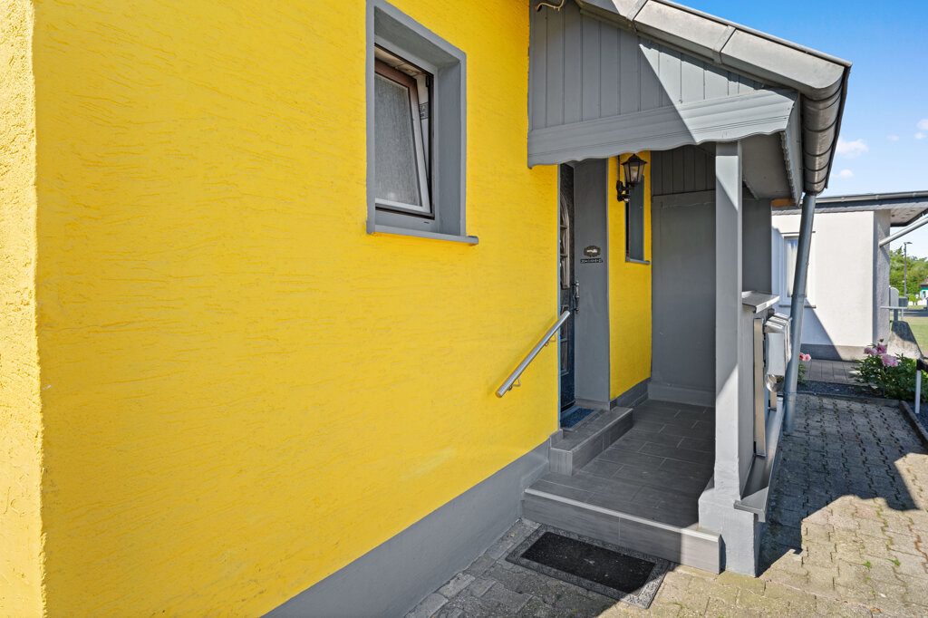 Immobilienangebot - Aachen - Renditehäuser - Zwei Immobilien in Aachen-Haaren – besondere Erwerbsmöglichkeit mit schönem Ausblick über Aachen