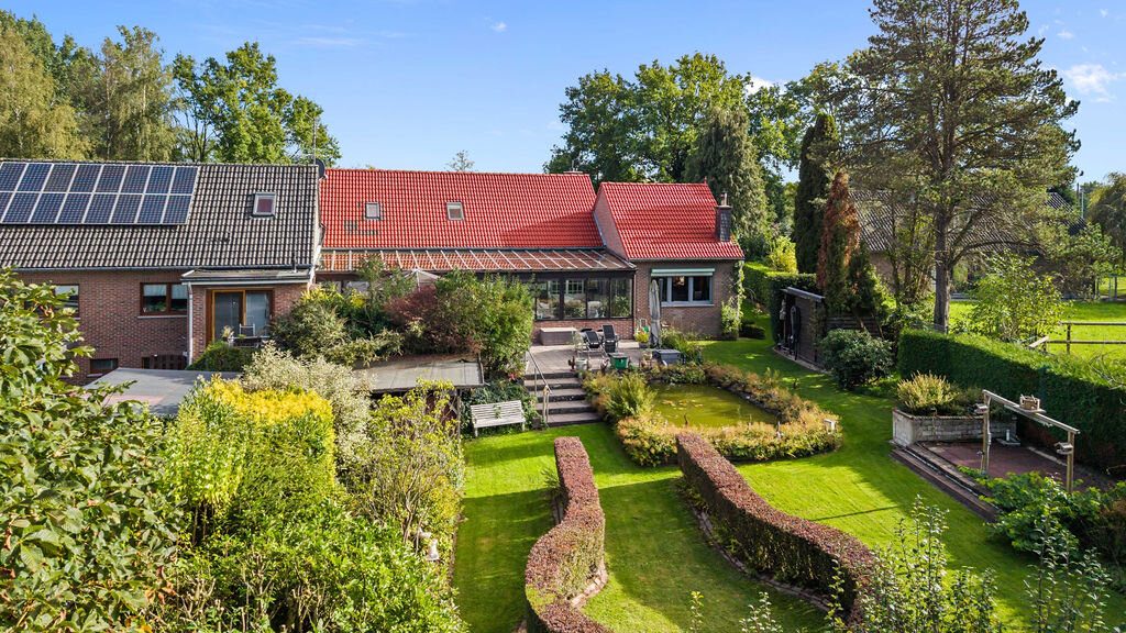 Immobilienangebot - Eynatten - Wohnen - Belgisches Lebensgefühl vor den Toren Aachens – großzügige Doppelhaushälfte mit weitläufigem Garten