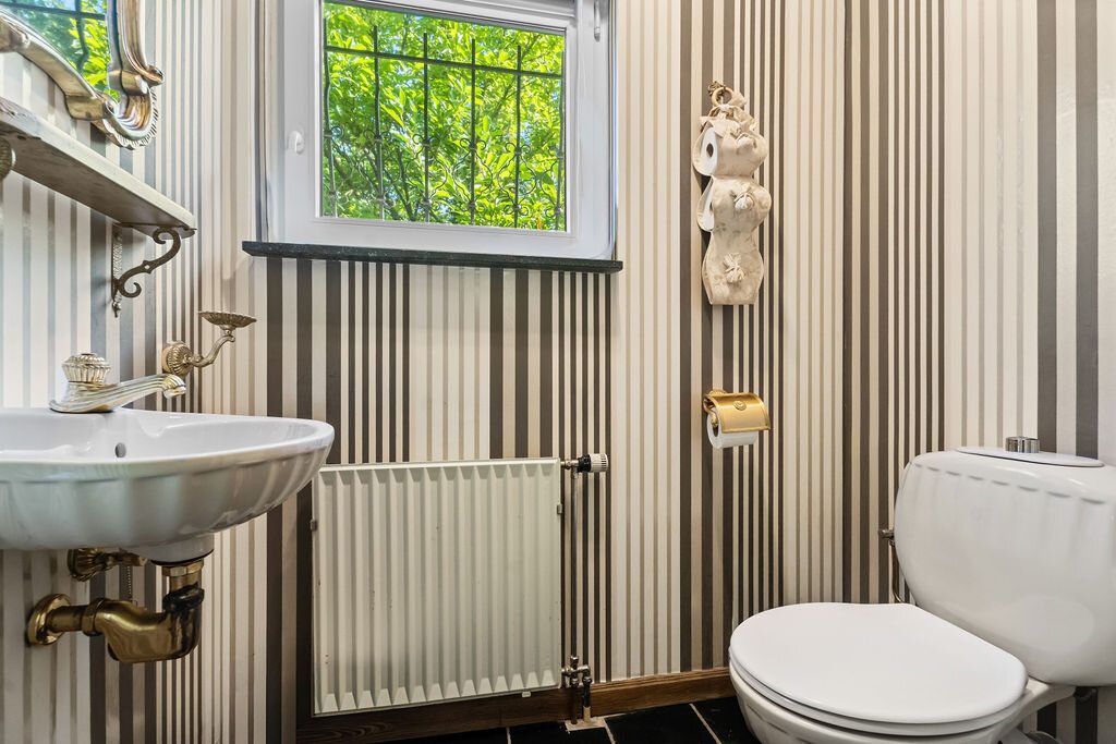 Immobilienangebot - Eynatten - Wohnen - Belgisches Lebensgefühl vor den Toren Aachens – großzügige Doppelhaushälfte mit weitläufigem Garten