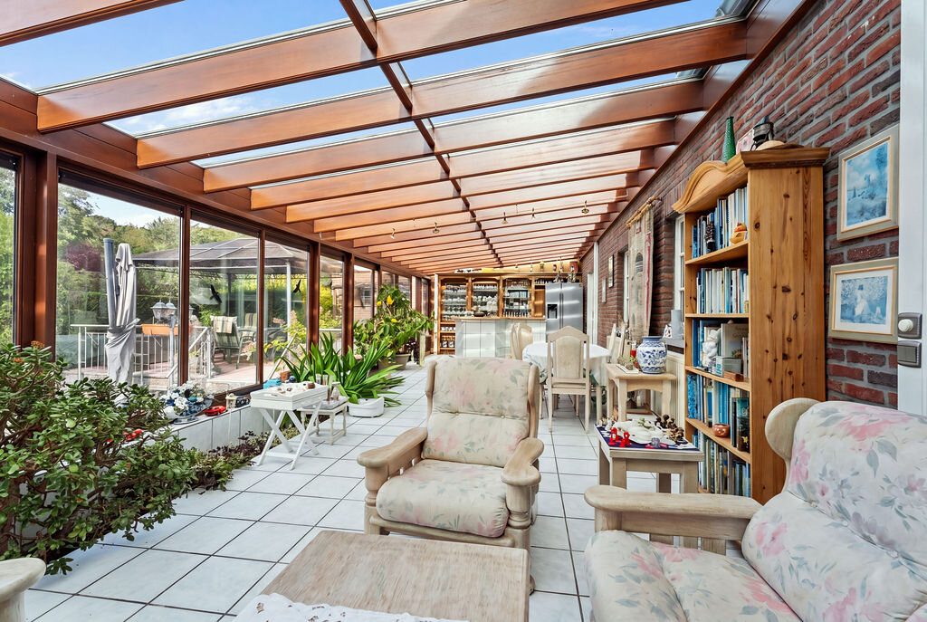 Immobilienangebot - Eynatten - Wohnen - Belgisches Lebensgefühl vor den Toren Aachens – großzügige Doppelhaushälfte mit weitläufigem Garten