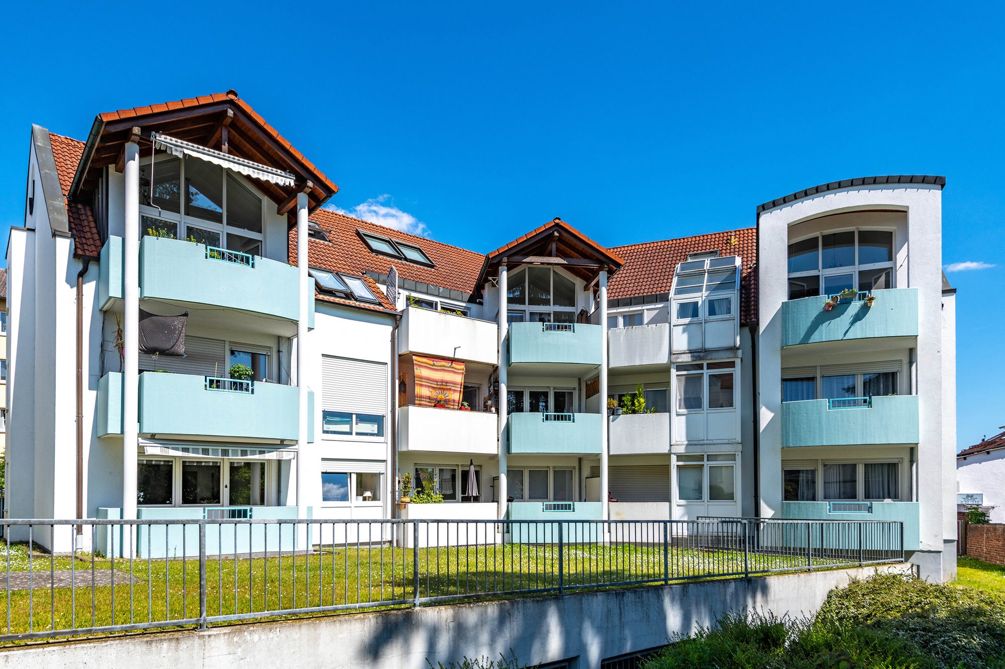 Immobilienangebot - Maintal - Alle - Maintal-Hochstadt: Wunderschöne 2 Zimmer-Wohnung mit Einbauküche & Balkon in ruhiger Lage