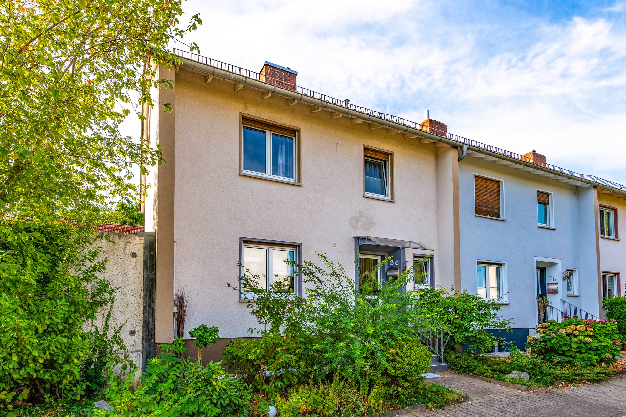 Immobilienangebot - Bruchköbel - Alle - Bruchköbel: Gepflegtes & gemütliches Reihenendhaus mit südlicher Ausrichtung in ruhiger Waldrandlage
