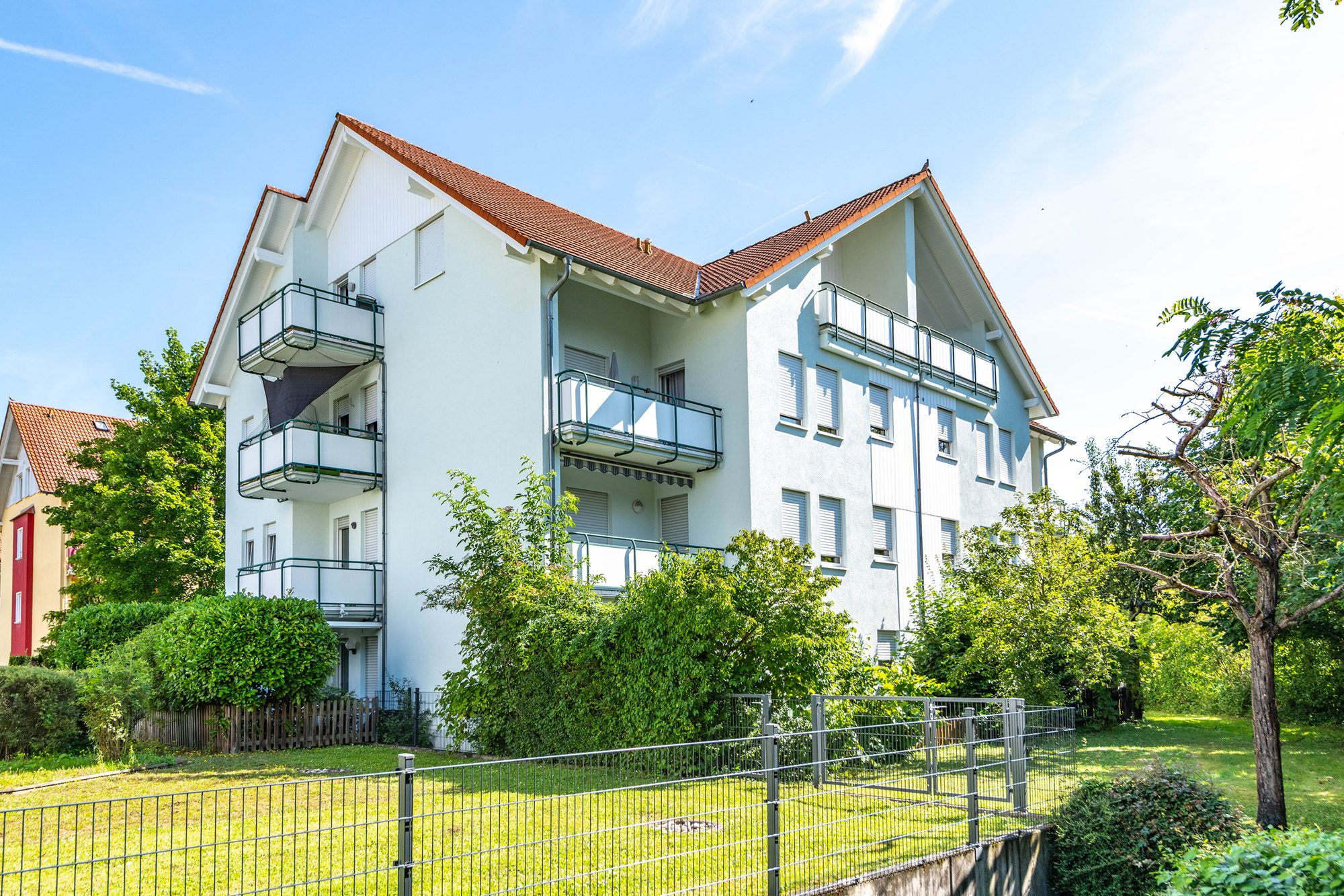 Immobilienangebot - Hanau / Großauheim - Alle - Hanau-Großauheim: Gemütliche 2 Zimmer-Dachgeschoss-Wohnung mit Süd-West Loggia & Einbauküche