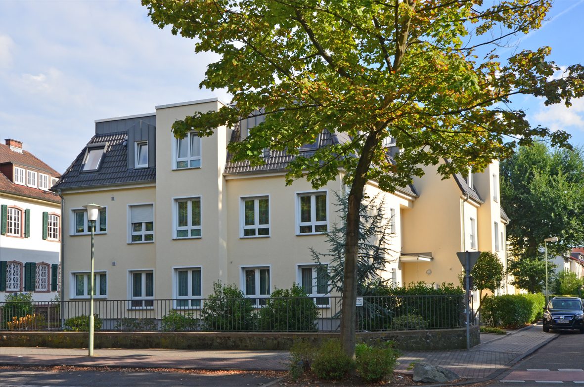 Immobilienangebot - Hanau - Alle - Hanau-Rosenau: Neuwertige 5 Zimmer-Erdgeschoss-Wohnung mit Süd-Terrasse und Einbauküche