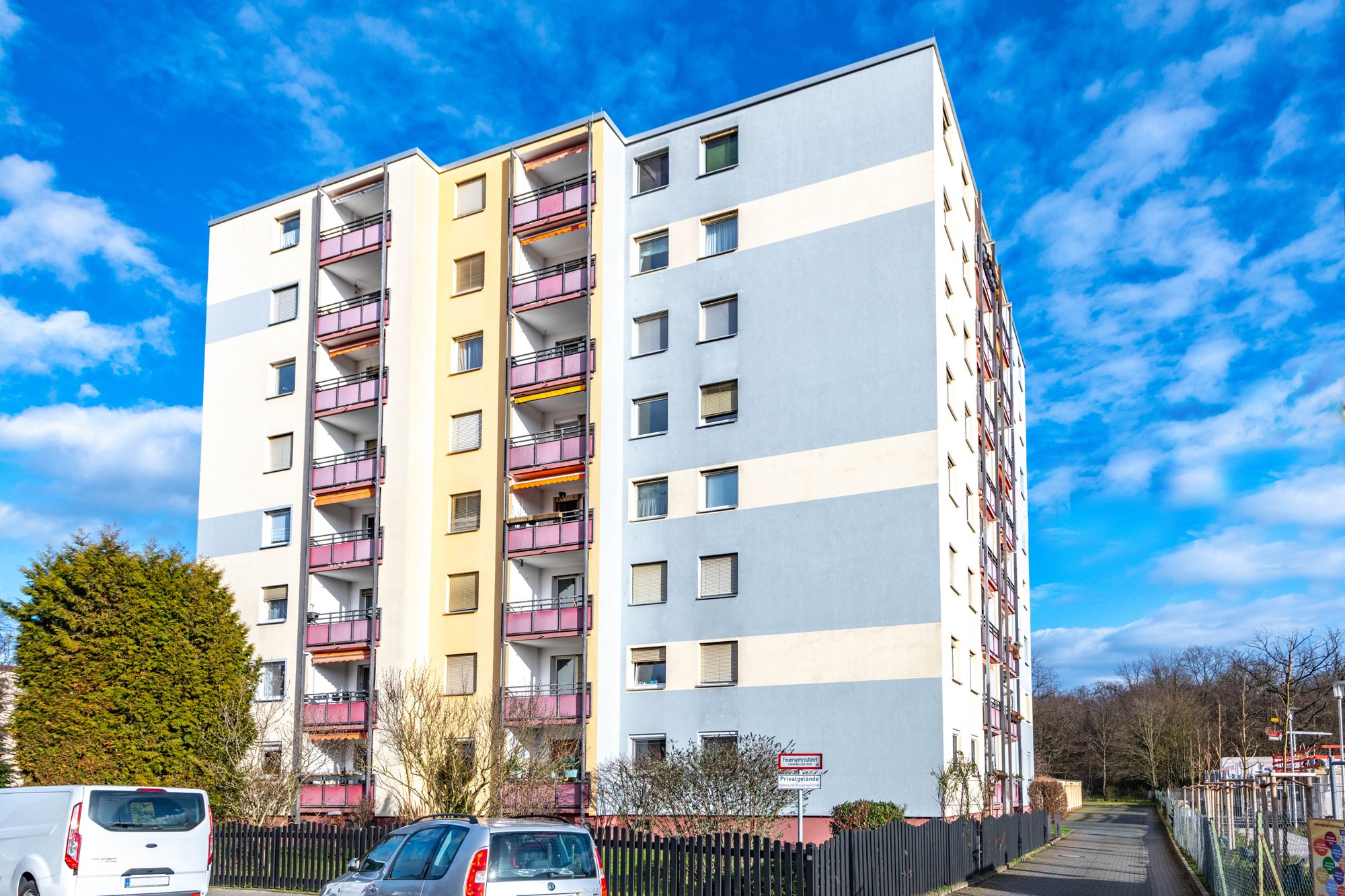 Immobilienangebot - Maintal - Alle - Maintal-Dörnigheim: Gut geschnittene, renovierungsbedürftige 4-Zimmer-Wohnung in Waldrandlage
