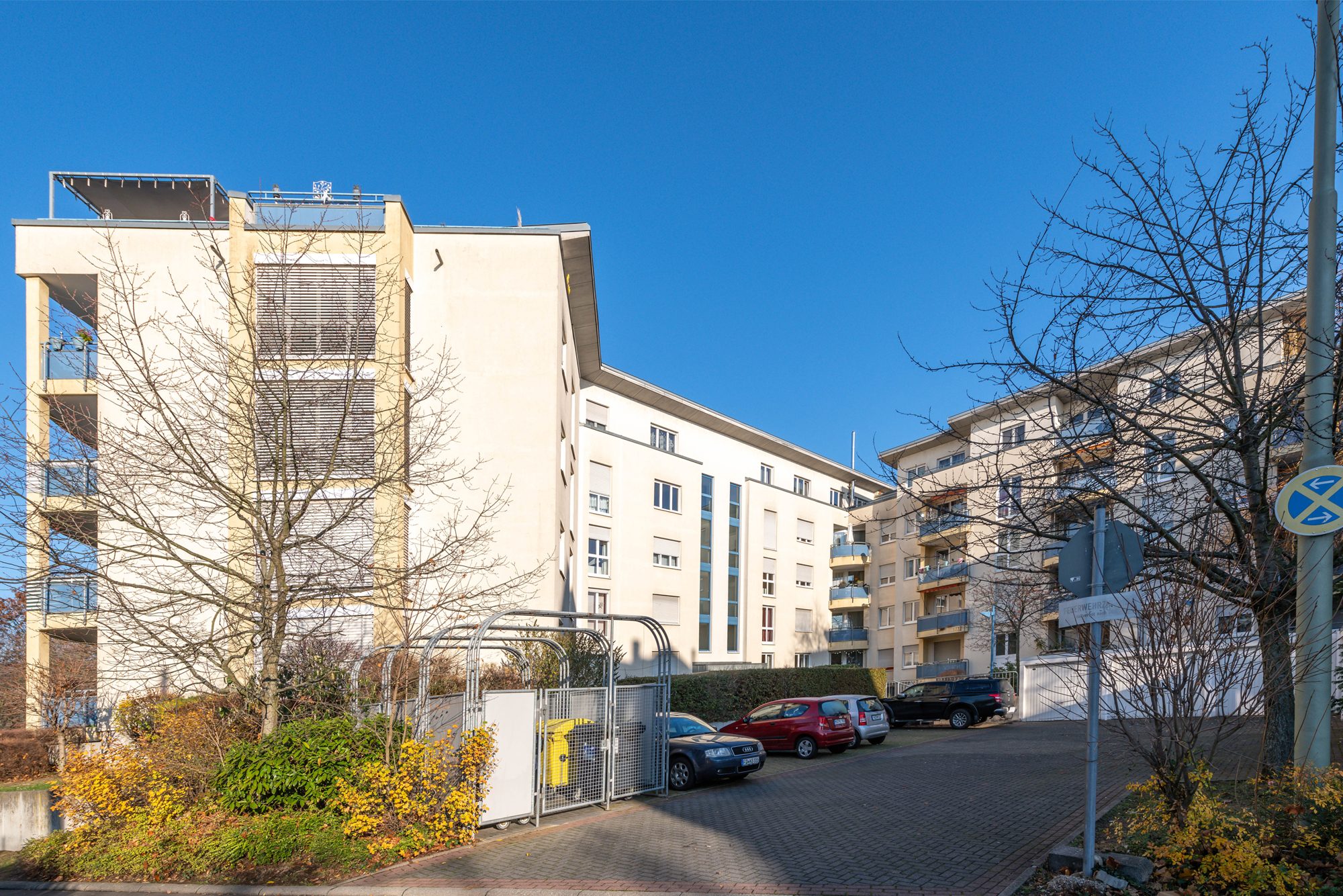 Immobilienangebot - Hanau - Alle - Hanau-Stadt: Schöne, vermietete 2 Zimmer-Wohnung mit tollem Grundriss & Balkon in zentraler Lage