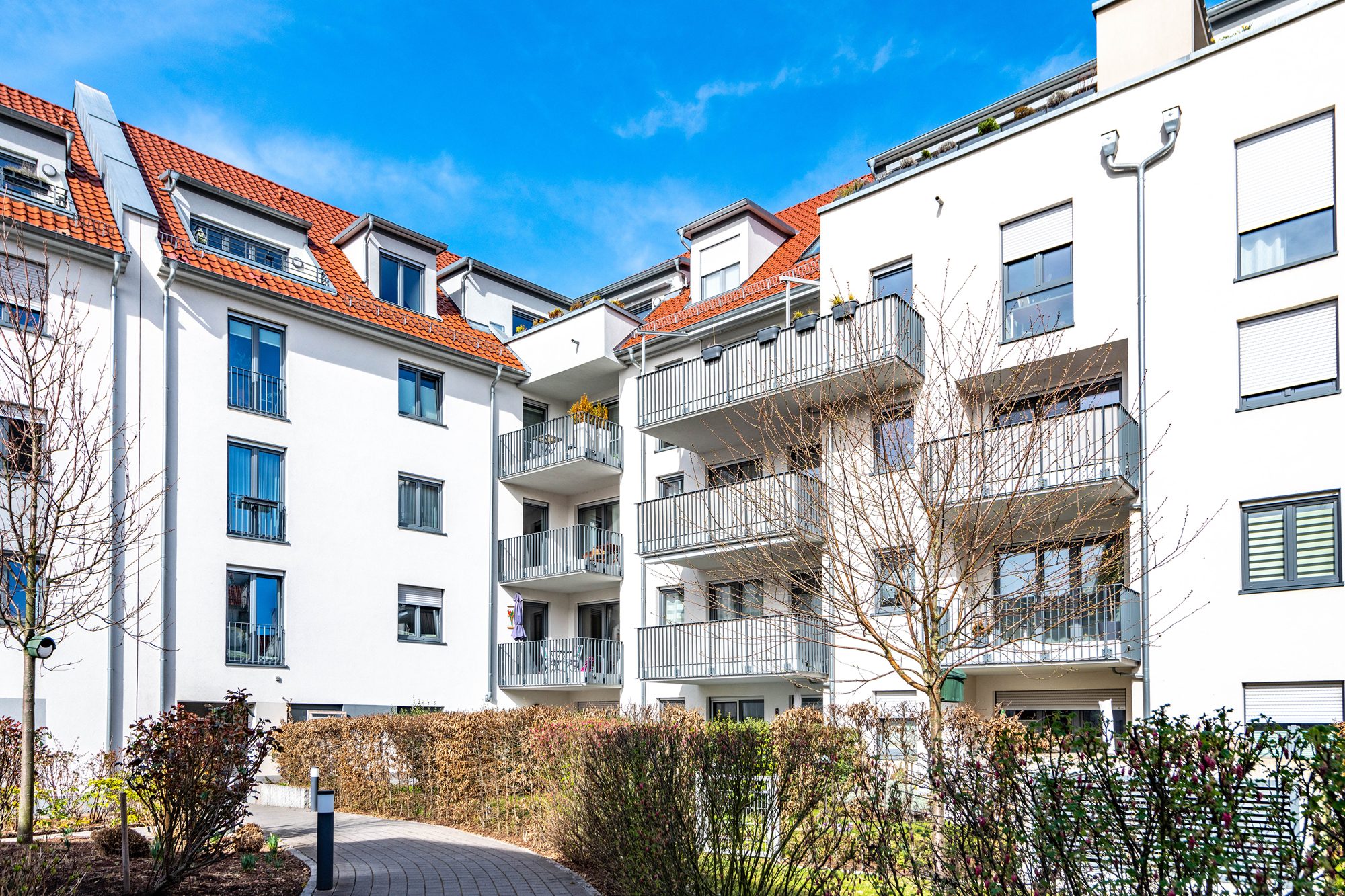 Immobilienangebot - Hanau - Alle - Hanau-Stadt: Wunderschöne und großzügige 2 Zimmer-Wohnung mit tollem Süd-Balkon