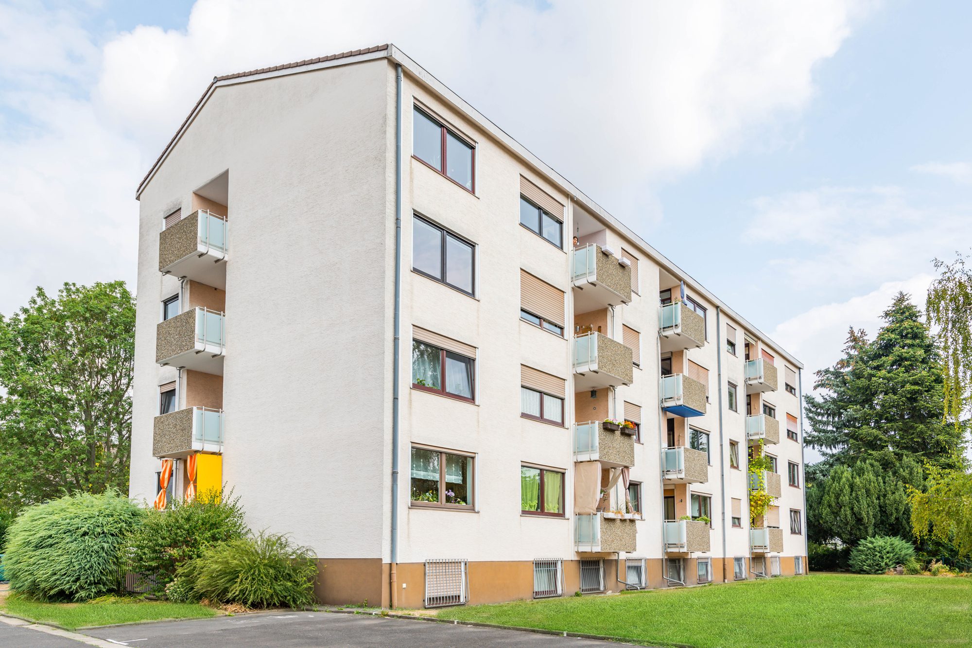 Immobilienangebot - Bruchköbel - Alle - Bruchköbel: Schöne 3 Zimmer-Wohnung mit Süd-West-Balkon & schicker Einbauküche in ruhiger Lage