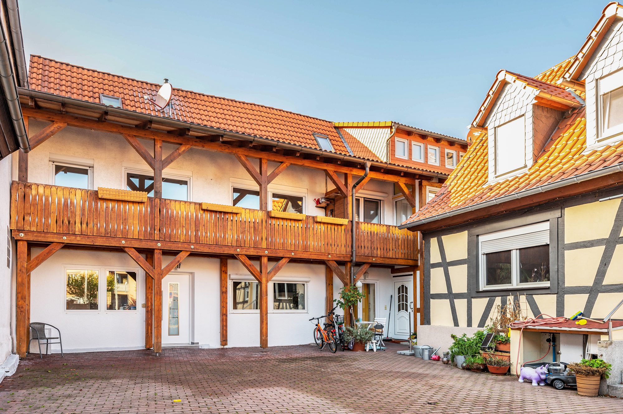 Immobilienangebot - Maintal / Dörnigheim - Alle - Maintal-Dörnigheim: "Wohnen wie im eigenen Haus" - Gemütliche 3 Zimmer-Wohnung im Altstadt-Kern