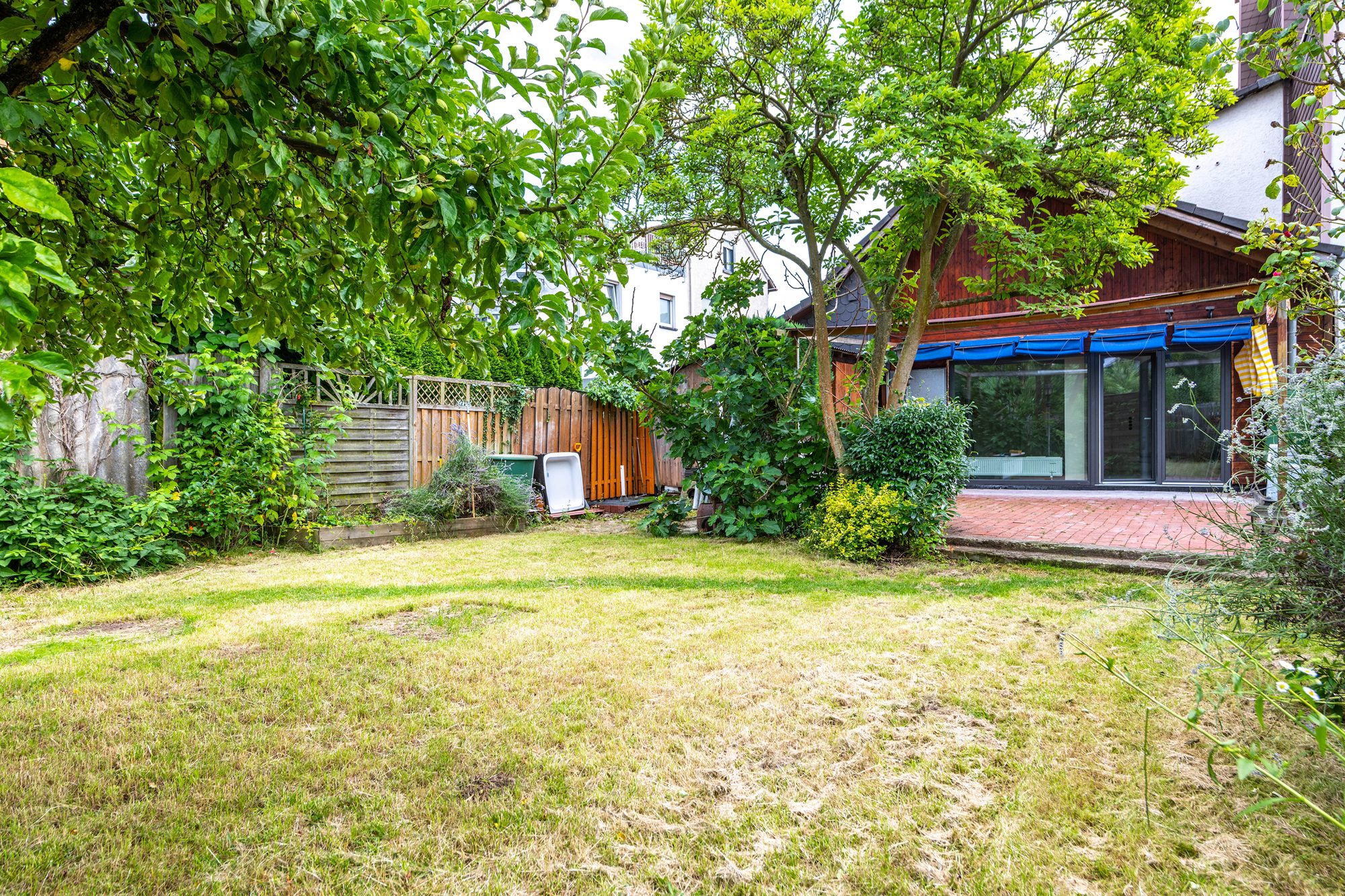 Immobilienangebot - Langenselbold - Alle - Langenselbold: Traumhaft saniertes Einfamilienhaus  mit tollem Garten in ruhiger Wohnlage