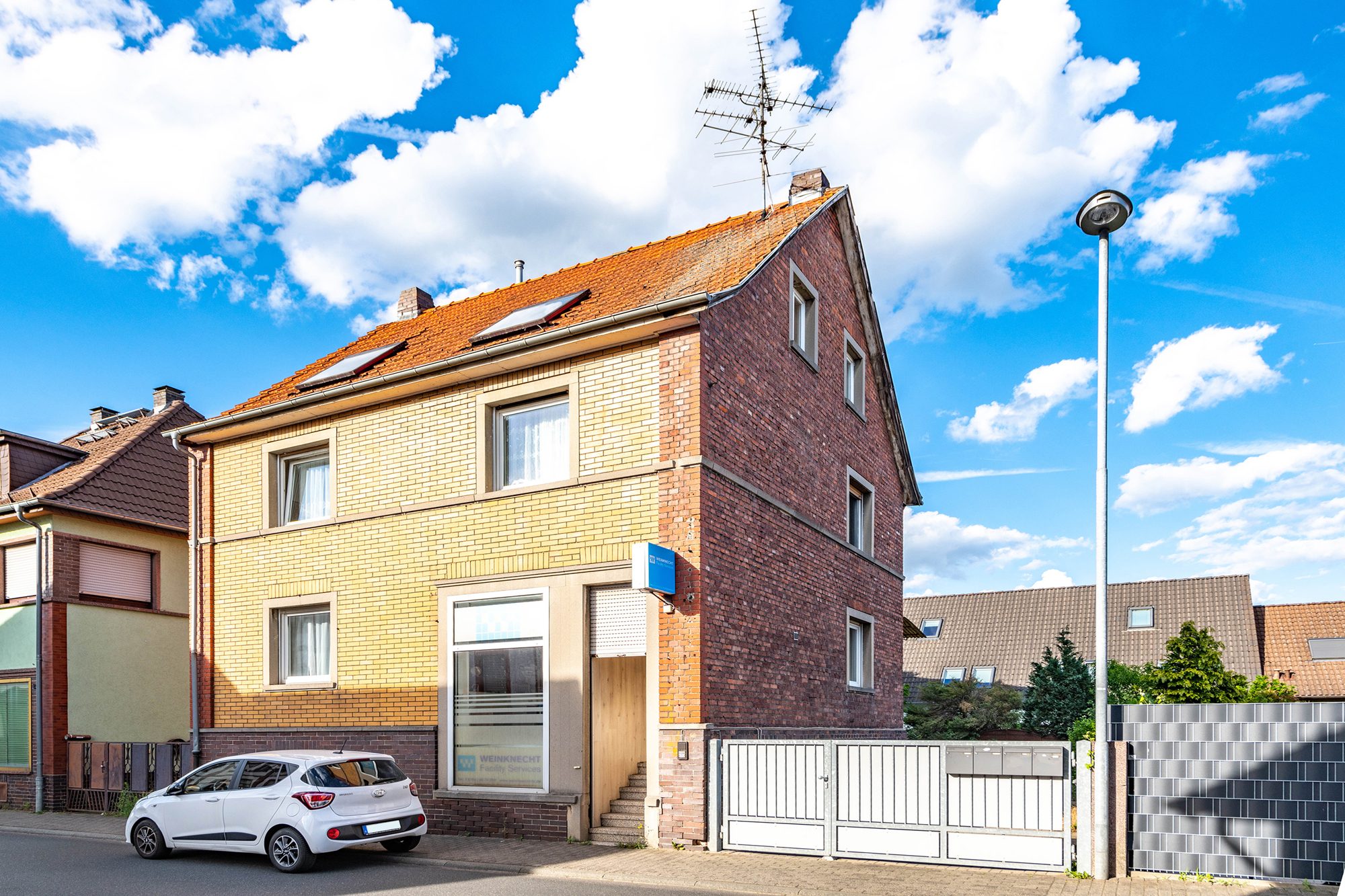 Immobilienangebot - Obertshausen - Alle - Obertshausen / Hausen: Attraktives Wohn- und Geschäftshaus in zentraler und beliebter Lage