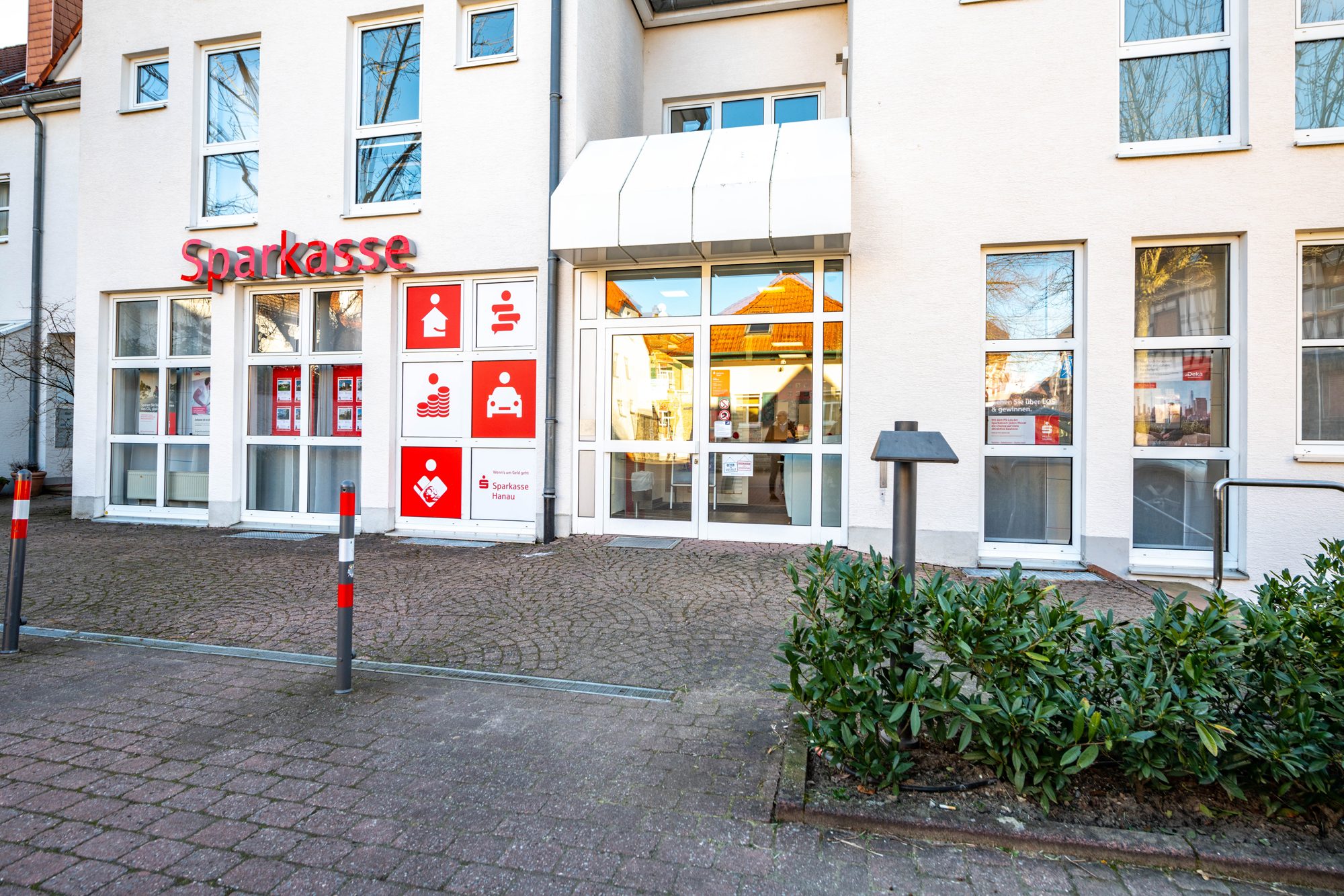Immobilienangebot - Maintal - Alle - Maintal-Hochstadt: Einmalige, großzügige Büro- / Ladenfläche in attraktiver Lage