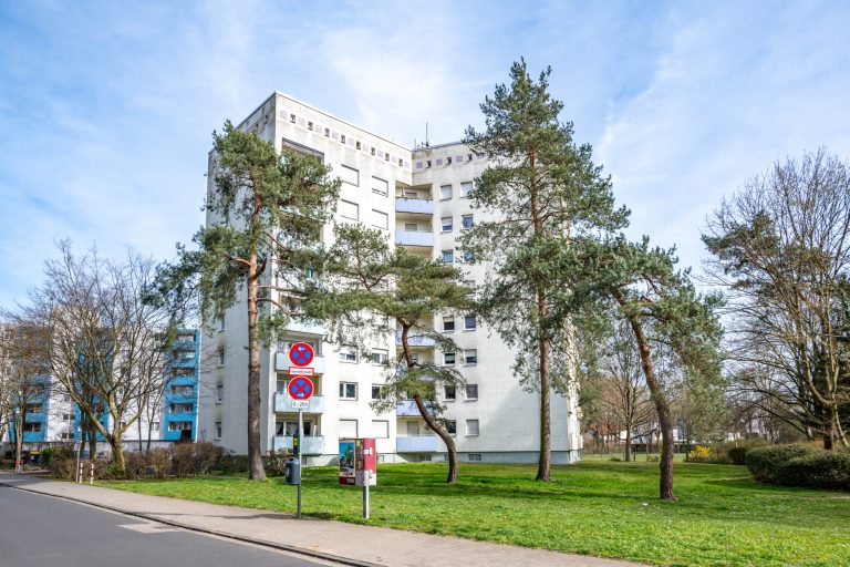 Immobilienangebot - Hanau / Wolfgang - Alle - Hanau-Wolfgang: "Kapitalanlage" - Gepflegte 2-Zimmer-Wohnung mit Süd-West Loggia in zentraler Lage