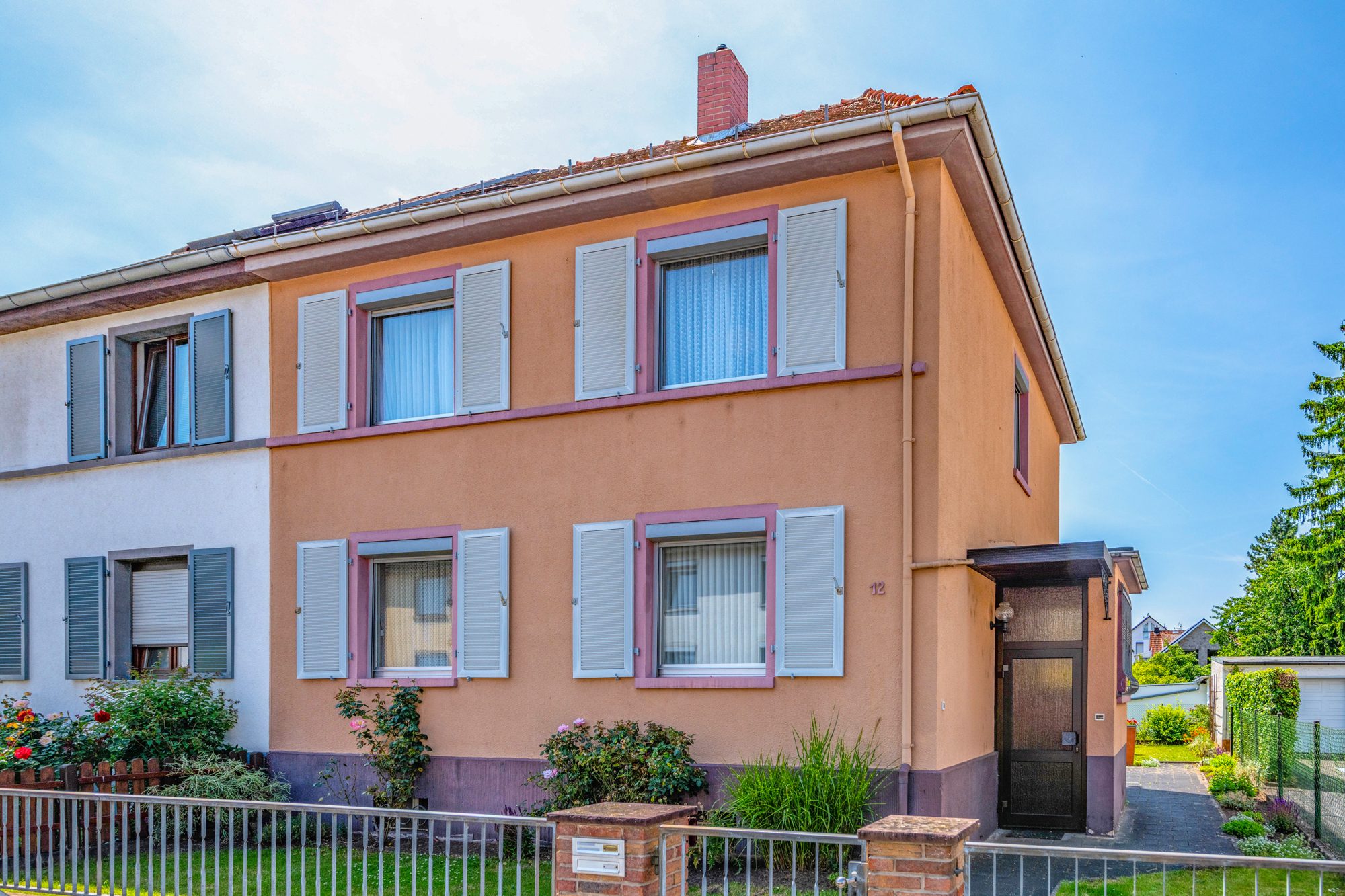 Immobilienangebot - Maintal / Dörnigheim - Alle - Maintal-Dörnigheim: Sanierungsbedürftige Doppelhaushälfte mit tollem Grundstück in ruhiger Wohnlage