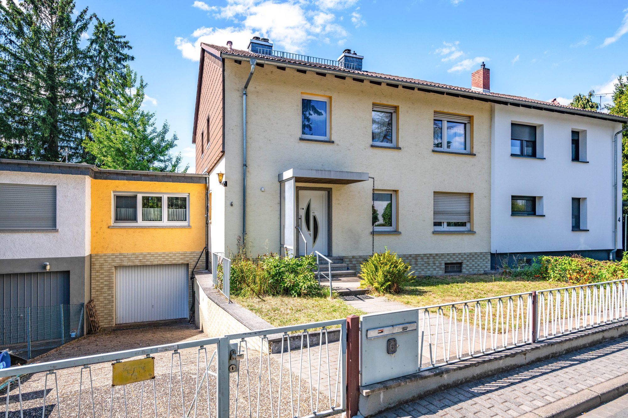 Immobilienangebot - Maintal - Alle - Maintal-Dörnigheim: Vermietetes Zweiparteienhaus mit schönem Garten in begehrter & ruhiger Wohnlage
