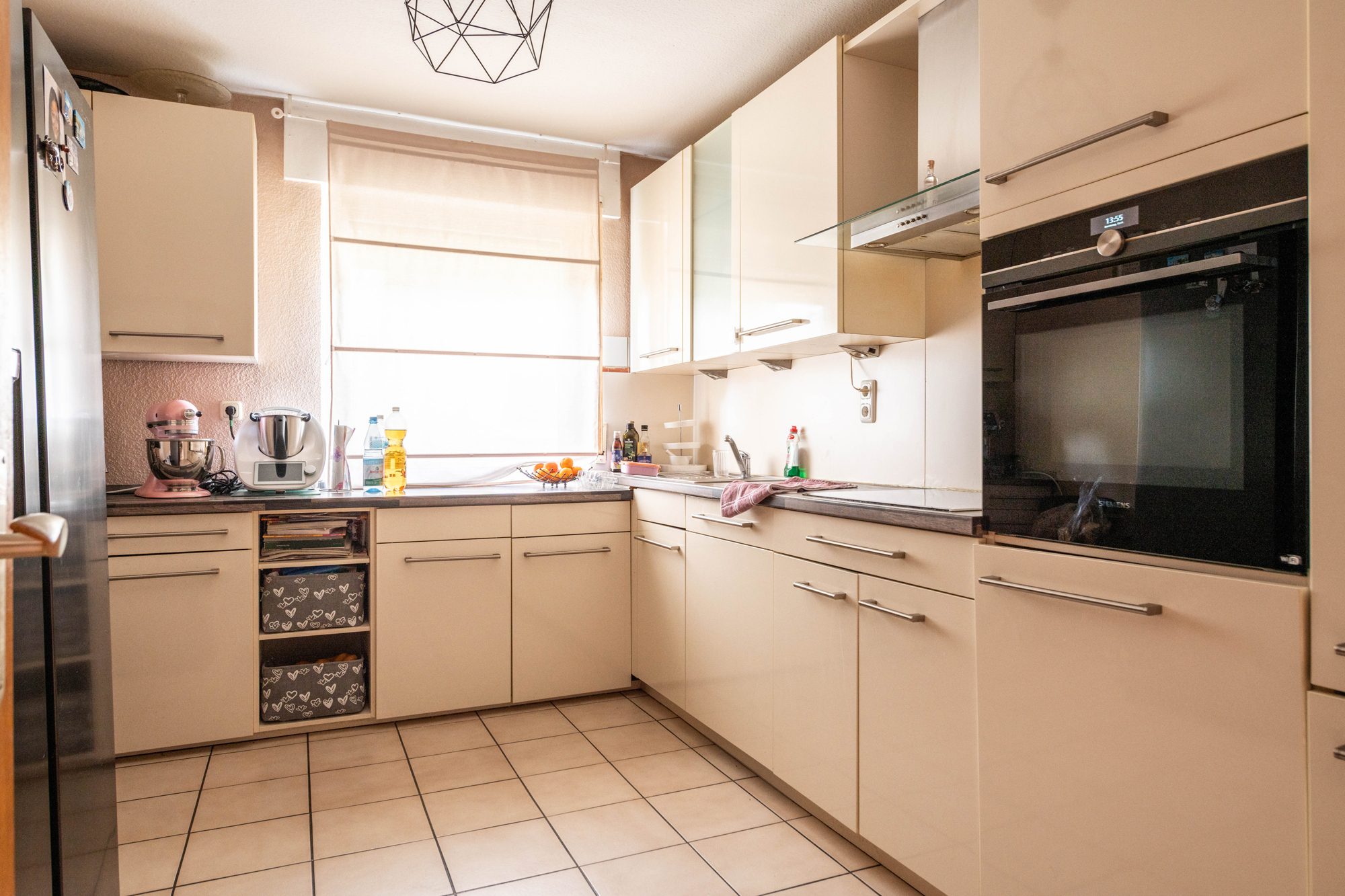 Immobilienangebot - Maintal / Dörnigheim - Alle - Maintal-Dörnigheim: Teil vermietetes 3-Parteienhaus mit attraktiver Ladenfläche in zentraler Lage