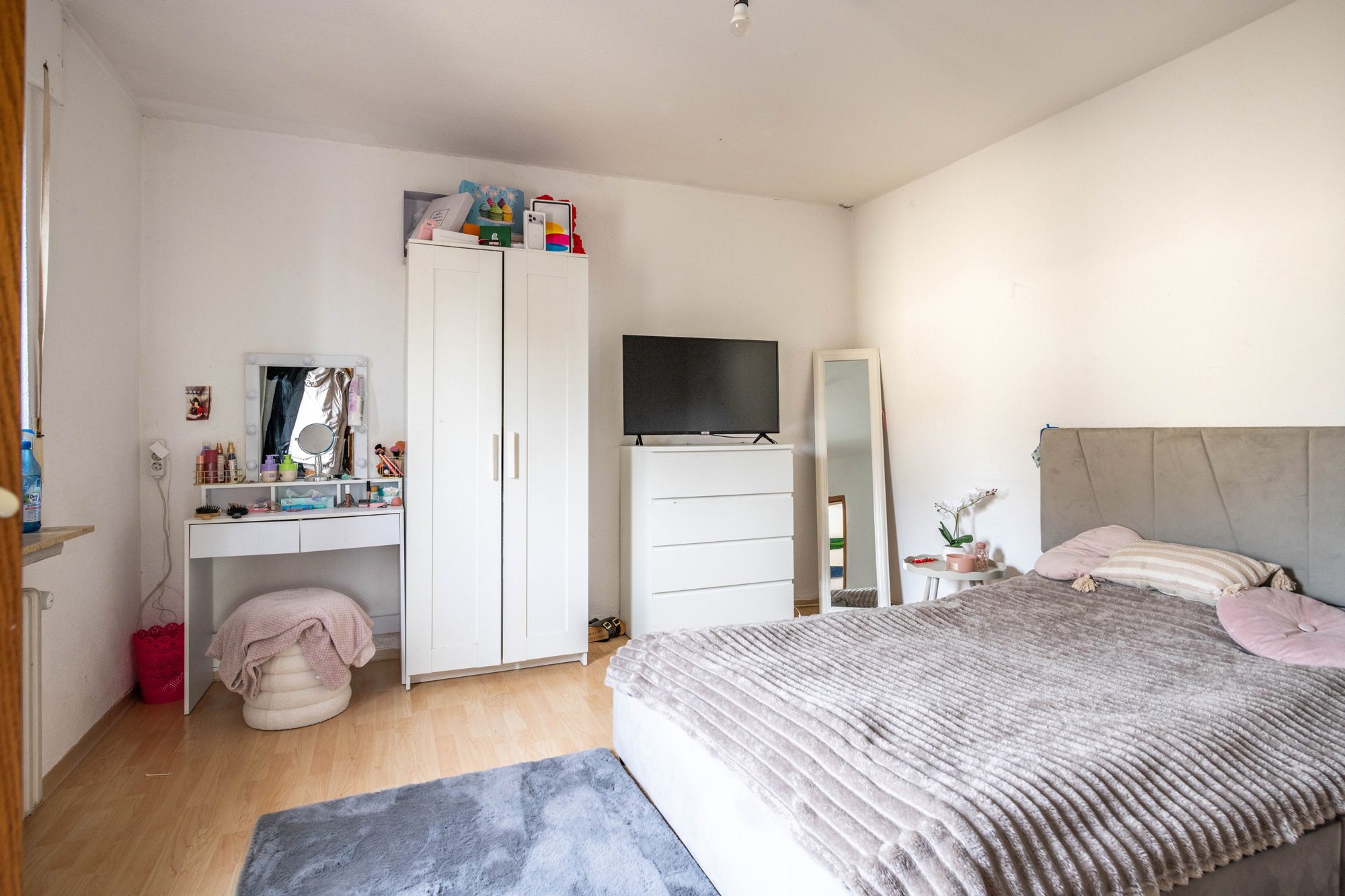Immobilienangebot - Maintal / Dörnigheim - Alle - Maintal-Dörnigheim: Teil vermietetes 3-Parteienhaus mit attraktiver Ladenfläche in zentraler Lage