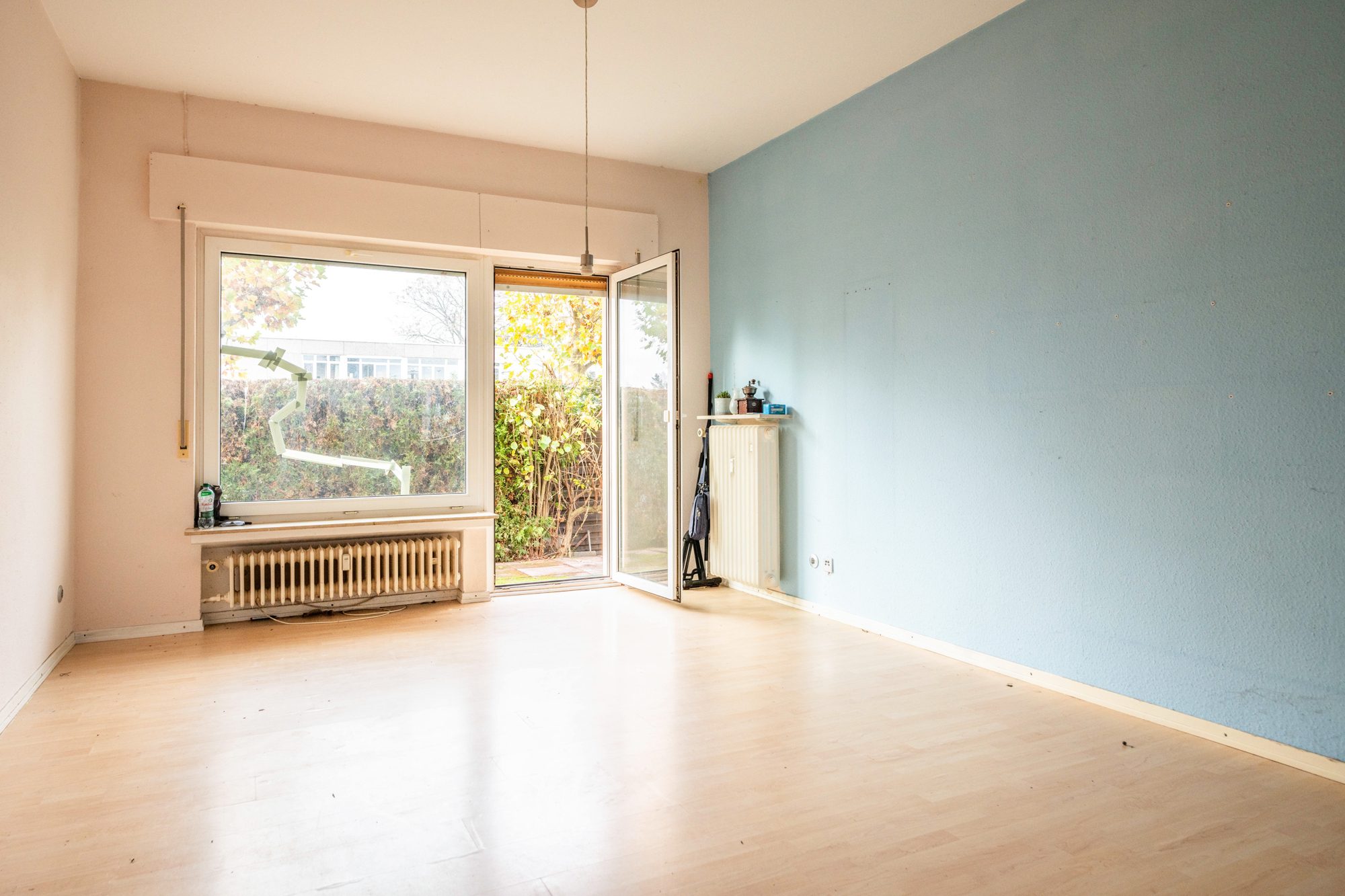 Immobilienangebot - Maintal / Dörnigheim - Alle - Maintal-Dörnigheim: Teil vermietetes 3-Parteienhaus mit attraktiver Ladenfläche in zentraler Lage
