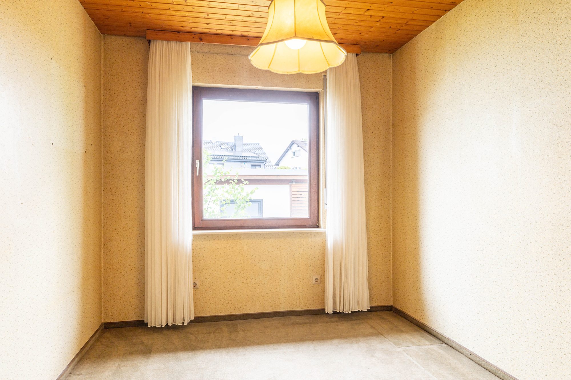 Immobilienangebot - Maintal - Alle - Maintal-Bischofsheim: Großzügiges Ein-/Zweifamilienhaus mit tollem Grundstück in beliebter Wohnlage