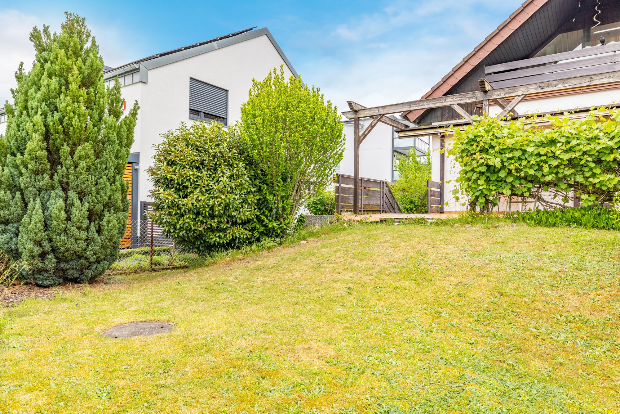Immobilienangebot - Maintal - Alle - Maintal-Bischofsheim: Großzügiges Ein-/Zweifamilienhaus mit tollem Grundstück in beliebter Wohnlage