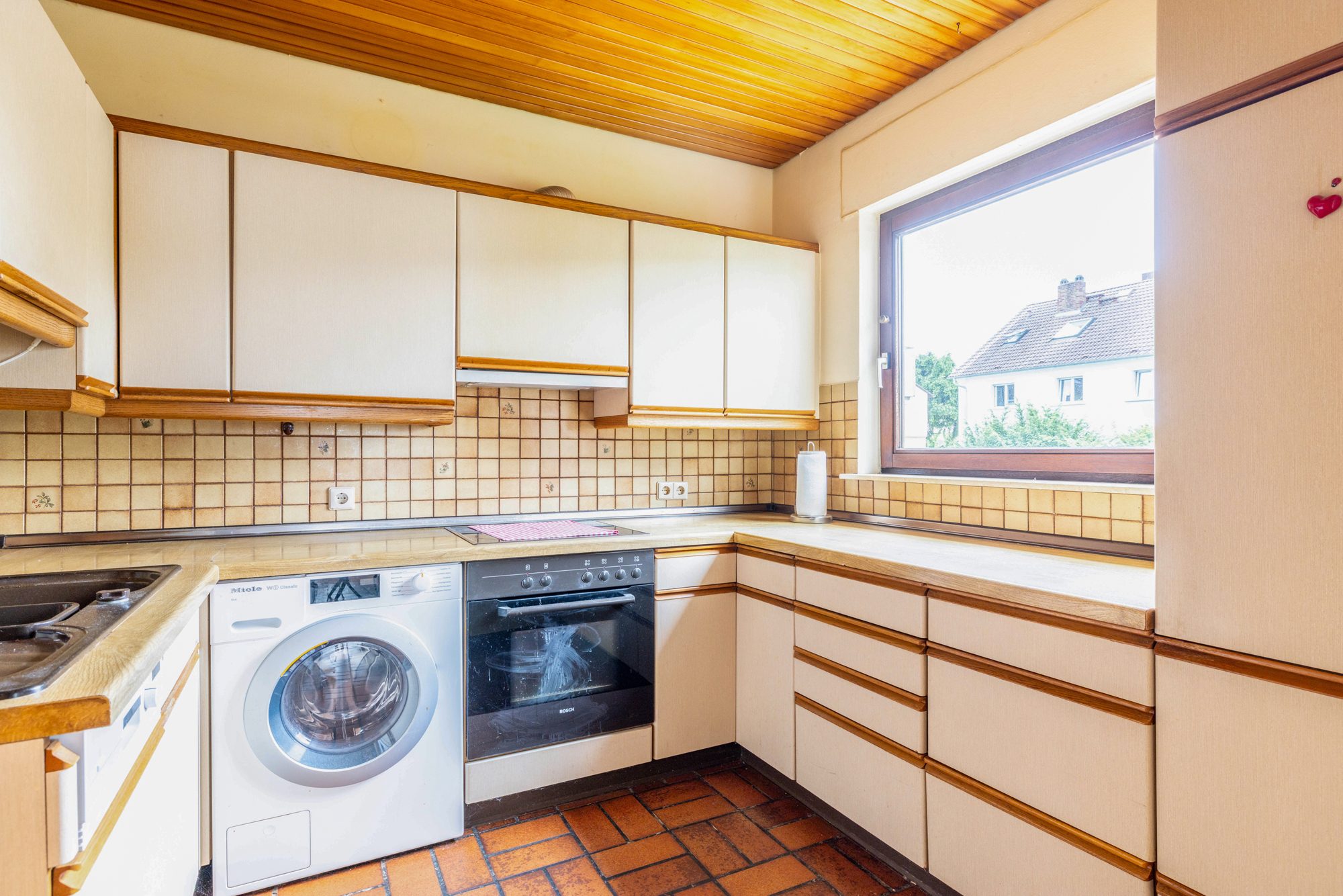 Immobilienangebot - Maintal - Alle - Maintal-Bischofsheim: Großzügiges Ein-/Zweifamilienhaus mit tollem Grundstück in beliebter Wohnlage