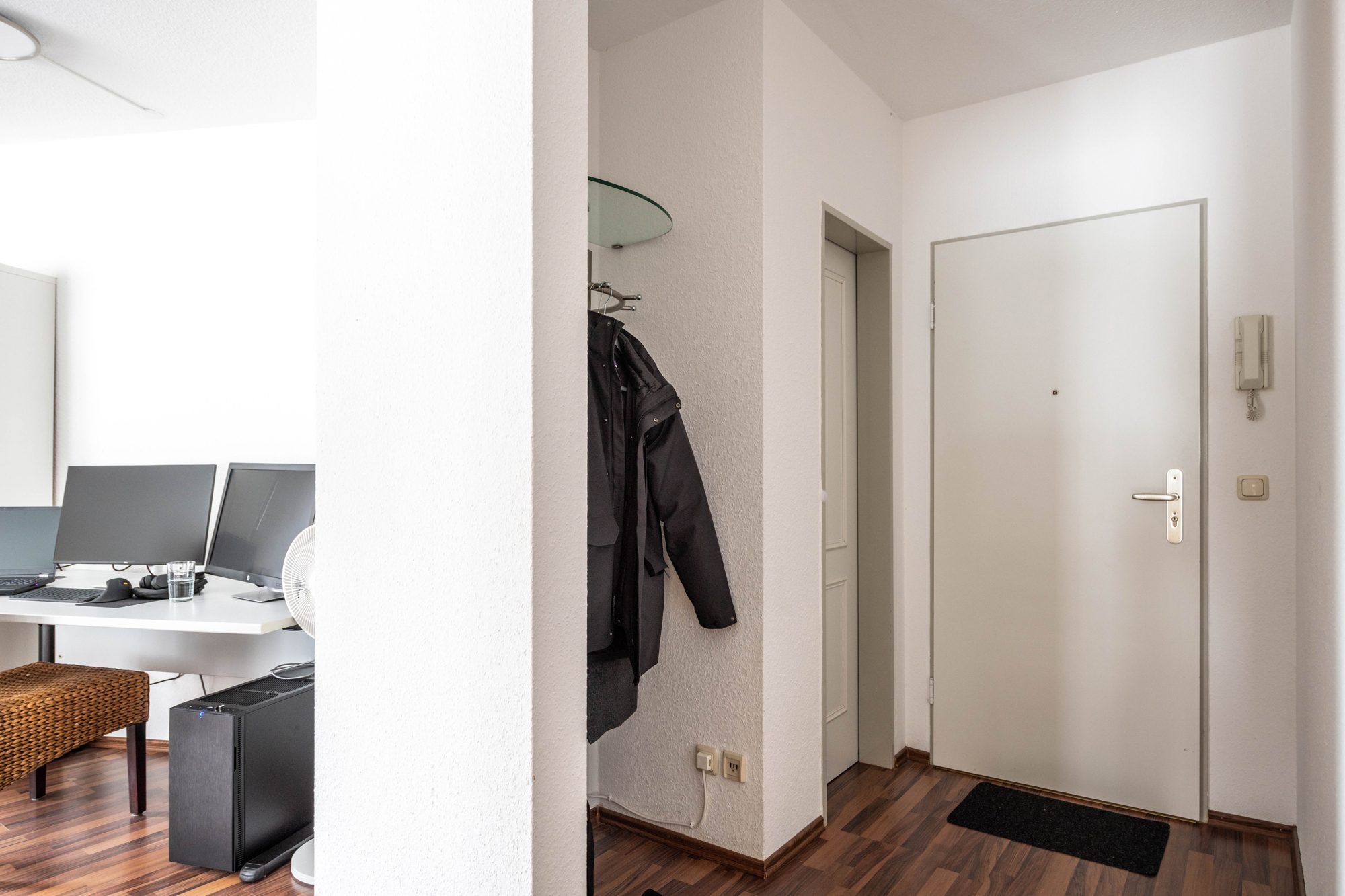 Immobilienangebot - Hanau - Alle - Hanau Innenstadt: Gepflegte, 2-Zimmer-Wohnung mit Balkon und Tiefgaragenstellplatz