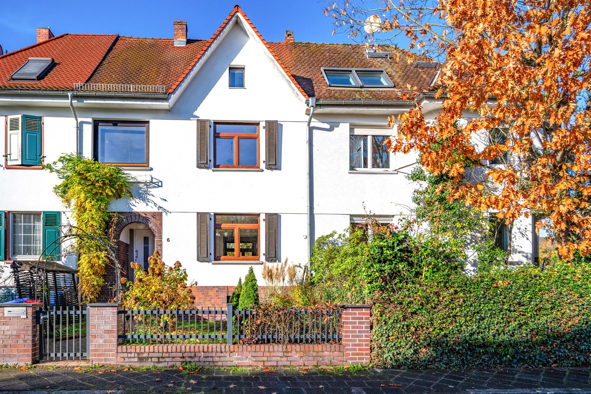 Frontansicht Immobilienangebot - Hanau - Alle - Hanau-Kesselstadt: Charmantes Reihenmittelhaus mit Garten in ruhiger und zentraler Lage