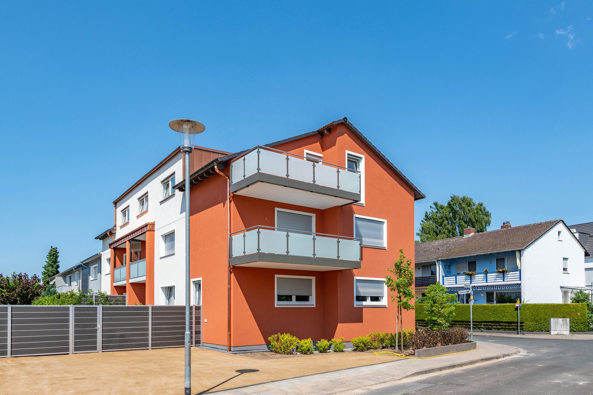 Außenansicht Immobilienangebot - Maintal / Dörnigheim - Alle - Maintal-Dörnigheim: Großzügige, neuwertige 3-Zimmer-Wohnung mit Süd-Balkon und Wintergarten