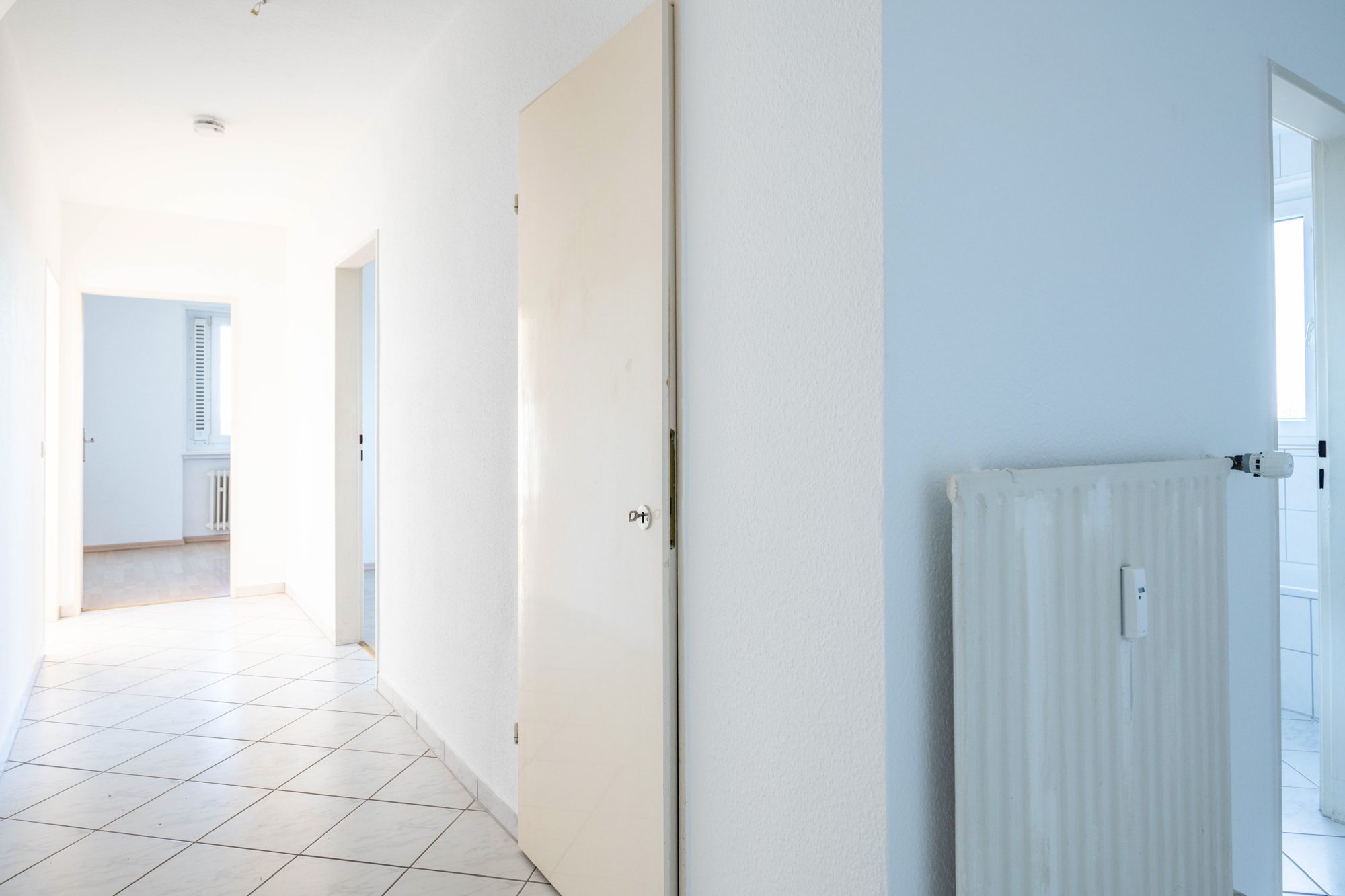 Immobilienangebot - Hanau - Alle - Hanau-Wolfgang: Gepflegte, gut geschnittene 3-Zimmer-Wohnung mit Süd-West Loggia in zentraler Lage