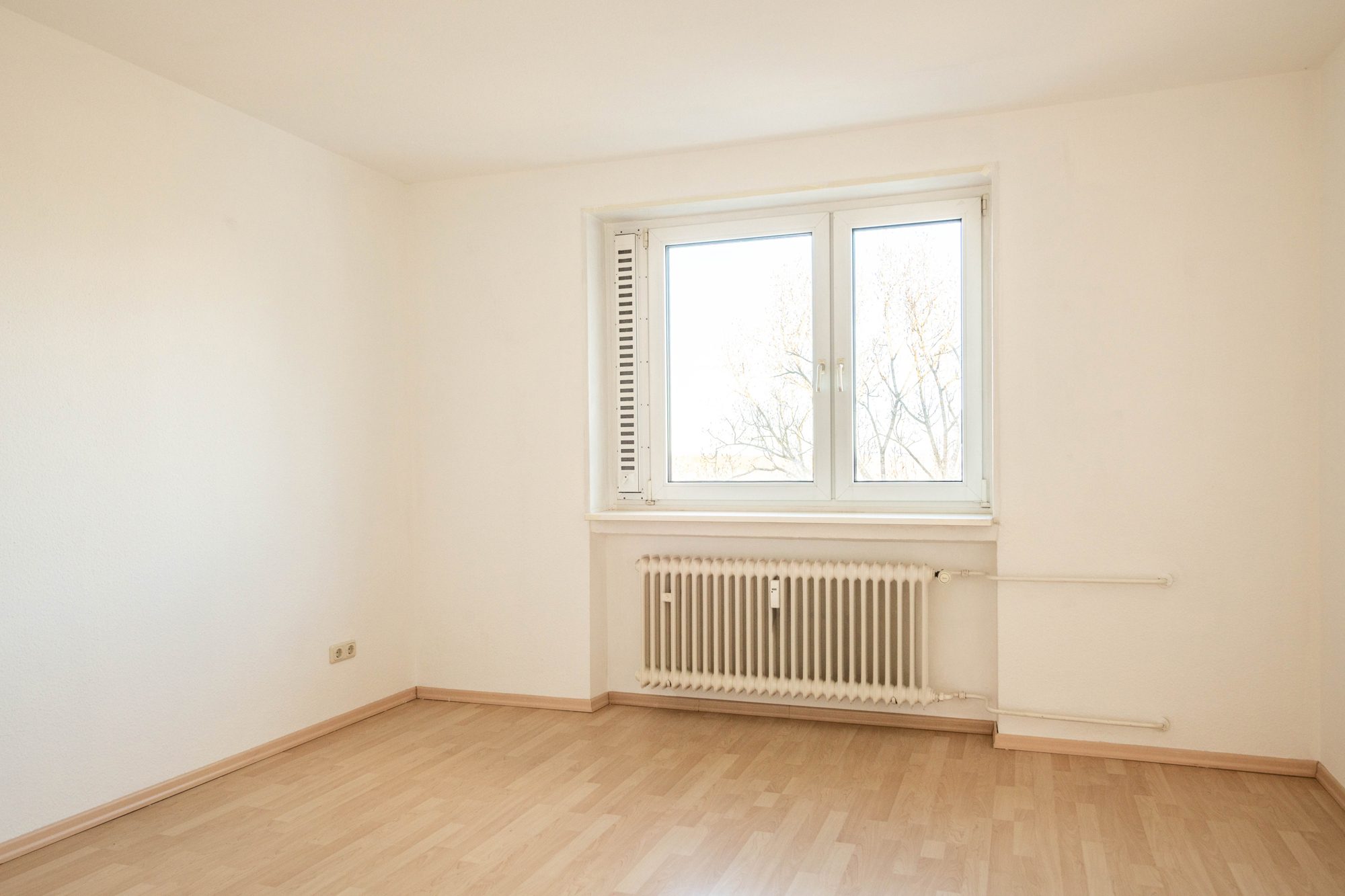 Immobilienangebot - Hanau - Alle - Hanau-Wolfgang: Gepflegte, gut geschnittene 3-Zimmer-Wohnung mit Süd-West Loggia in zentraler Lage