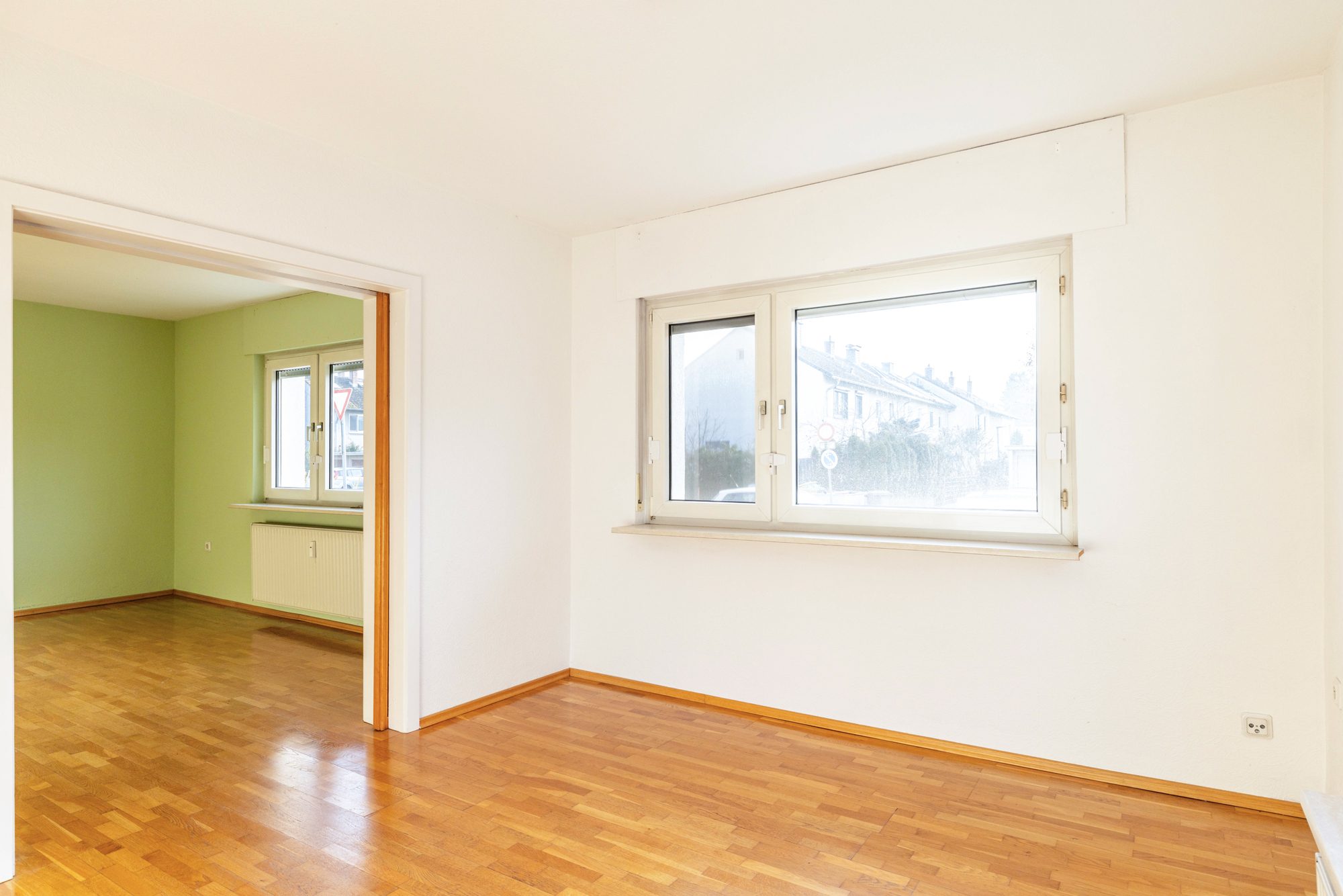 Immobilienangebot - Hanau - Alle - Hanau-Rosenau: Top gepflegtes 3-Parteienhaus mit großem Grundstück in absolut beliebter Wohnlage