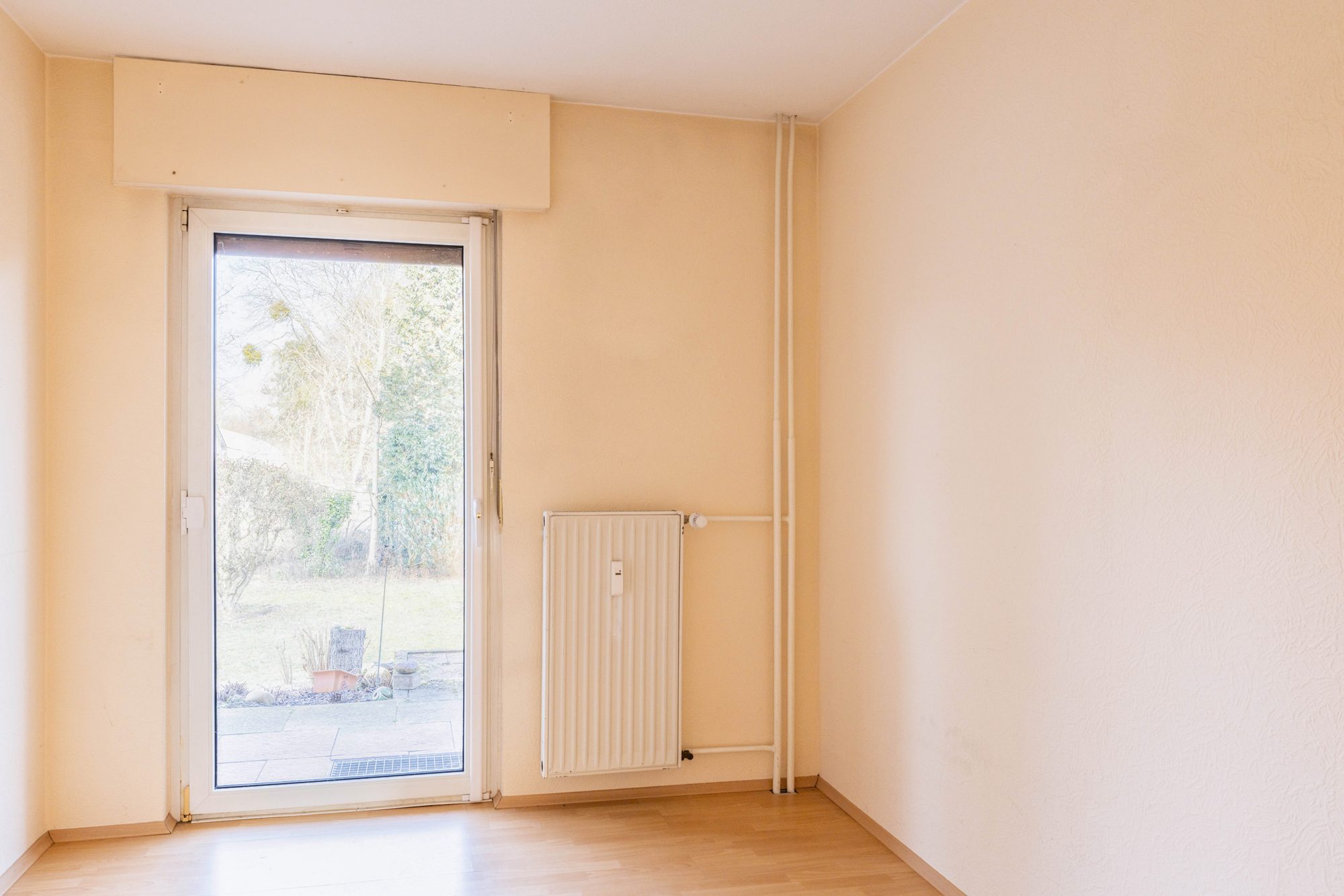 Immobilienangebot - Hanau - Alle - Hanau-Rosenau: Top gepflegtes 3-Parteienhaus mit großem Grundstück in absolut beliebter Wohnlage