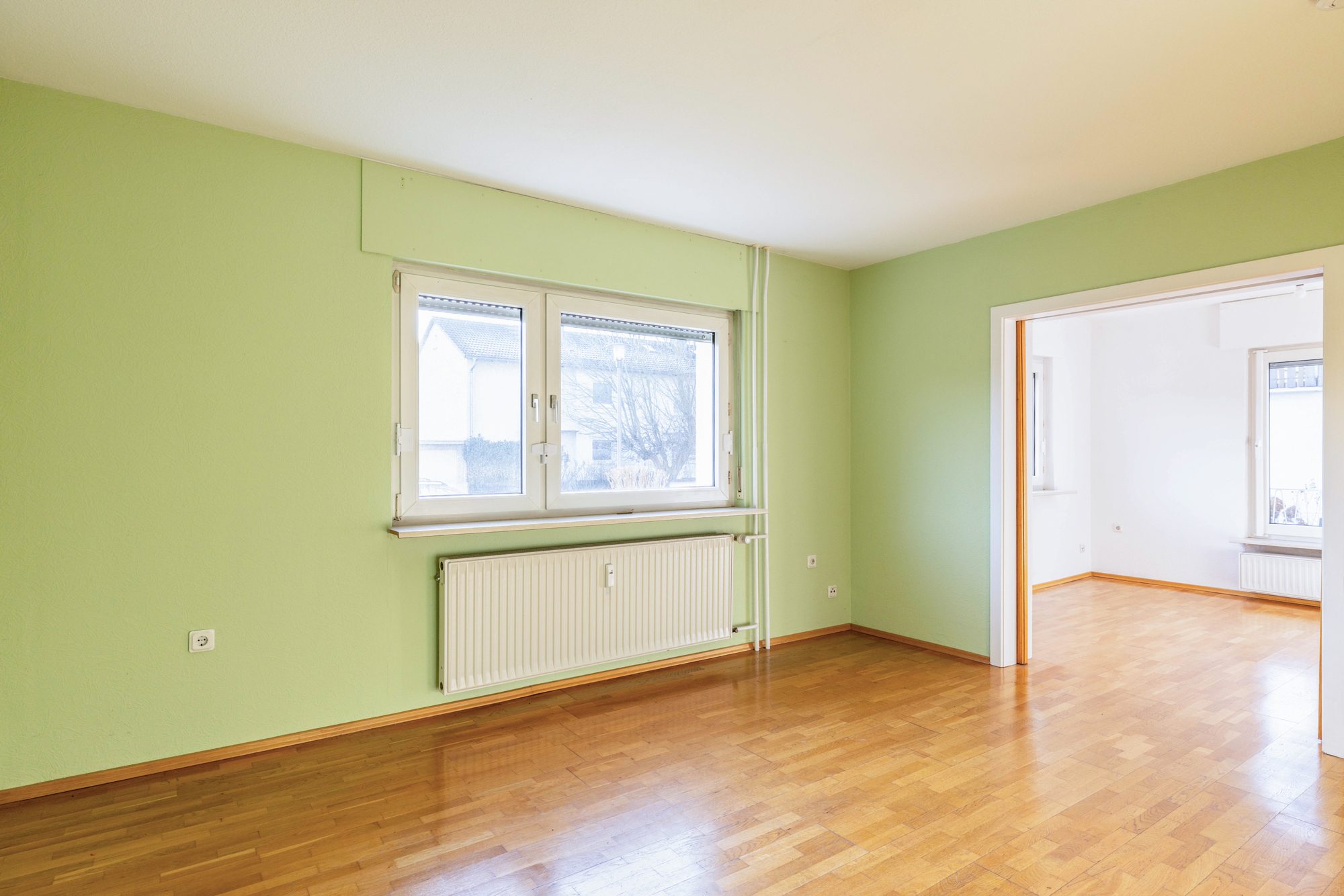 Immobilienangebot - Hanau - Alle - Hanau-Rosenau: Top gepflegtes 3-Parteienhaus mit großem Grundstück in absolut beliebter Wohnlage