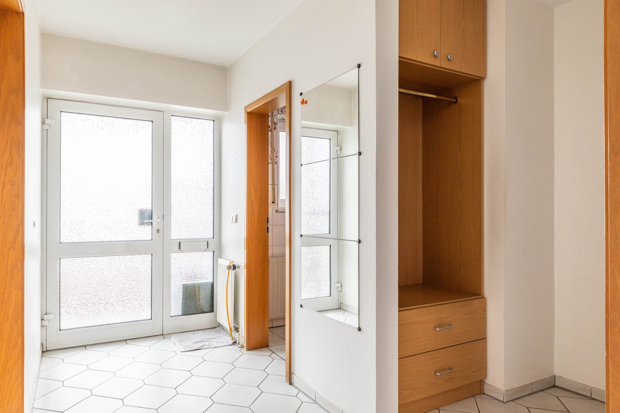 Immobilienangebot - Maintal - Alle - Maintal-Dörnigheim: Gepflegtes, geräumiges Einfamilienhaus (DHH) mit Südausrichtung in Ortsrandlage