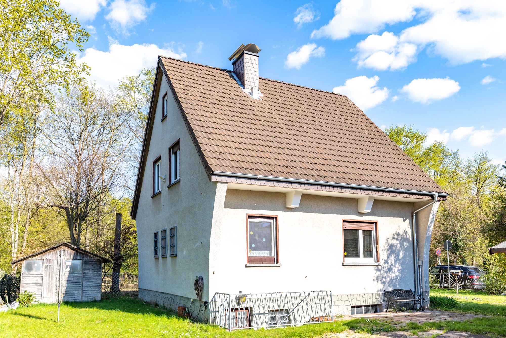 Immobilienangebot - Maintal / Hochstadt - Alle - Maintal-Hochstadt: Sanierungsbedürftiges Einfamilienhaus mit tollem Grundstück in Sackgassenlage