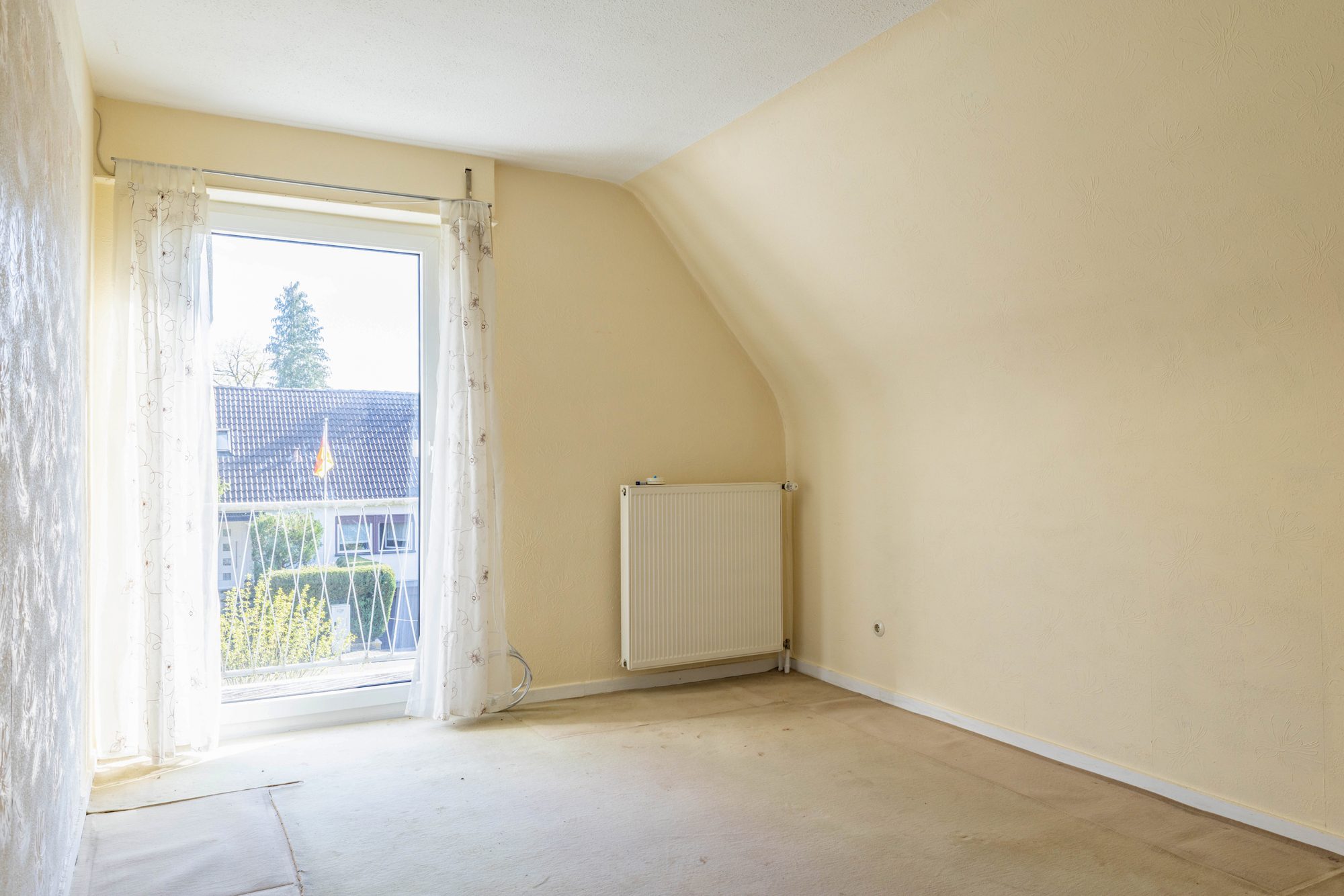Immobilienangebot - Maintal / Hochstadt - Alle - Maintal-Hochstadt: Sanierungsbedürftiges Einfamilienhaus mit tollem Grundstück in Sackgassenlage