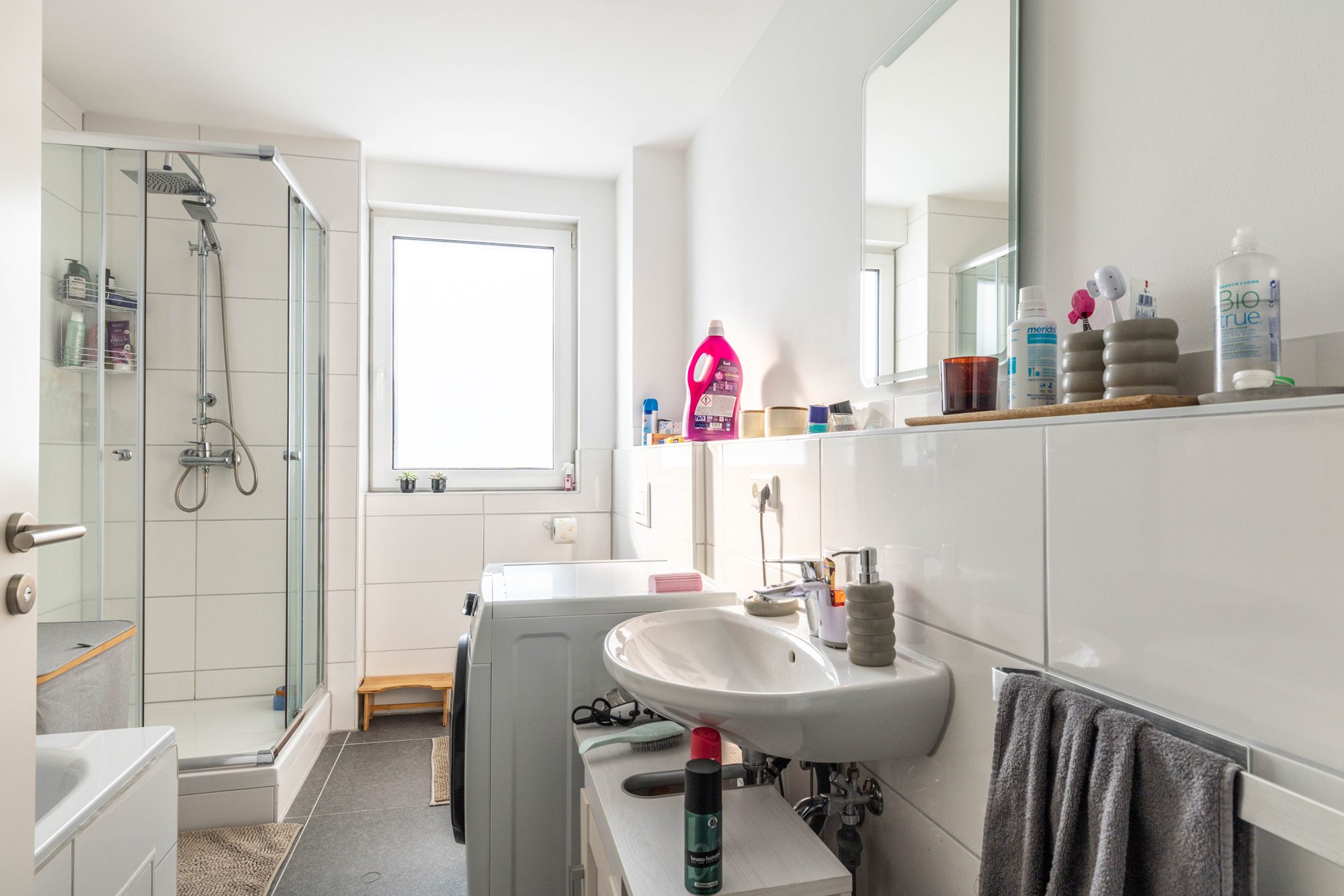 Immobilienangebot - Kahl - Alle - Kahl am Main: Gepflegte, vermietete 2-Zimmer-Wohnung mit tollem Grundriss in kleiner Wohneinheit