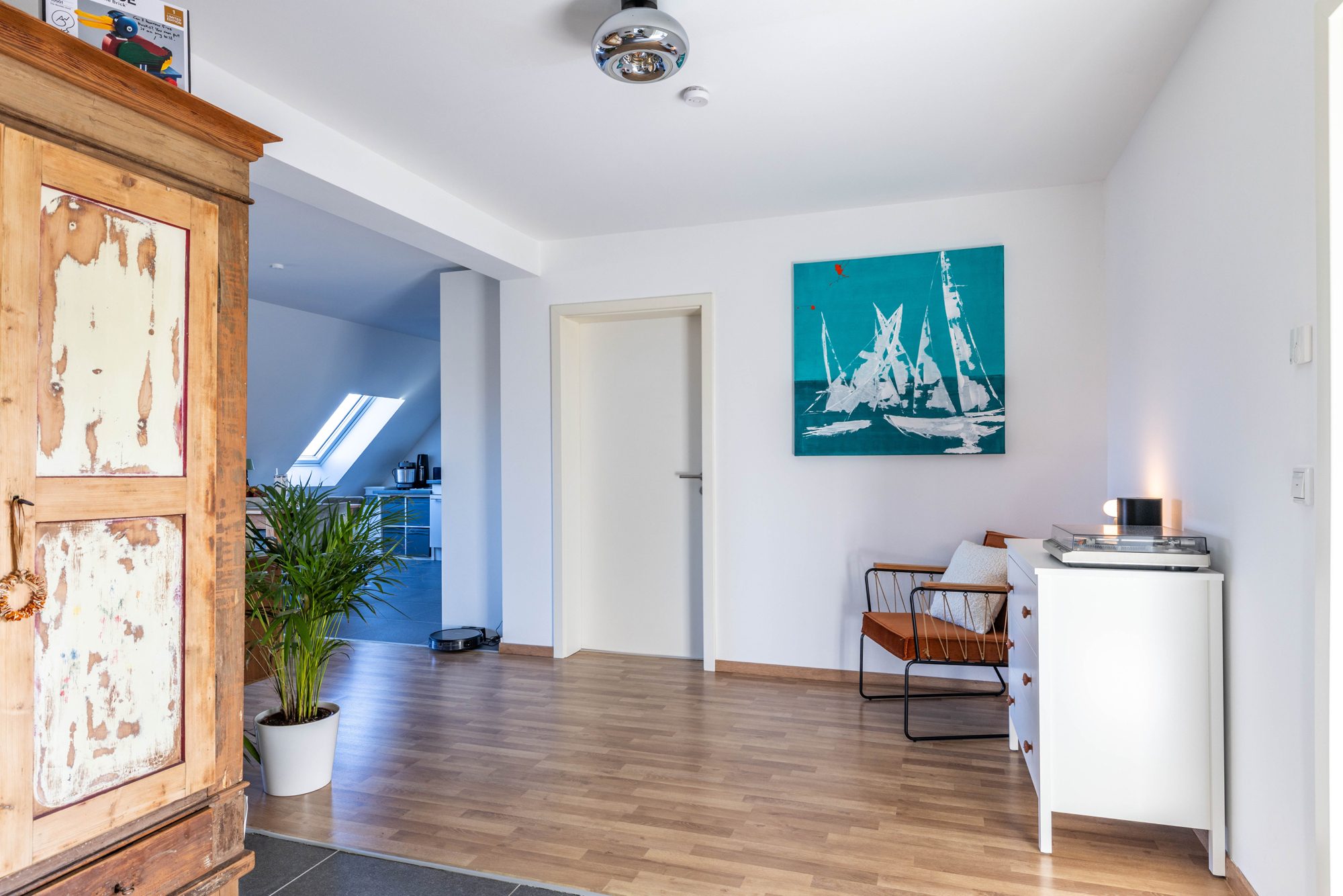 Immobilienangebot - Kahl - Alle - Kahl am Main: Wunderschöne 2-Zimmer-Dachgeschoss-Wohnung mit Dachterrasse in Ortsrandlage